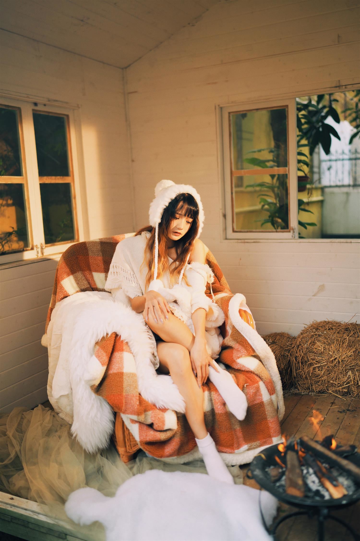 兔子zzz 暖冬 [25P-106MB]