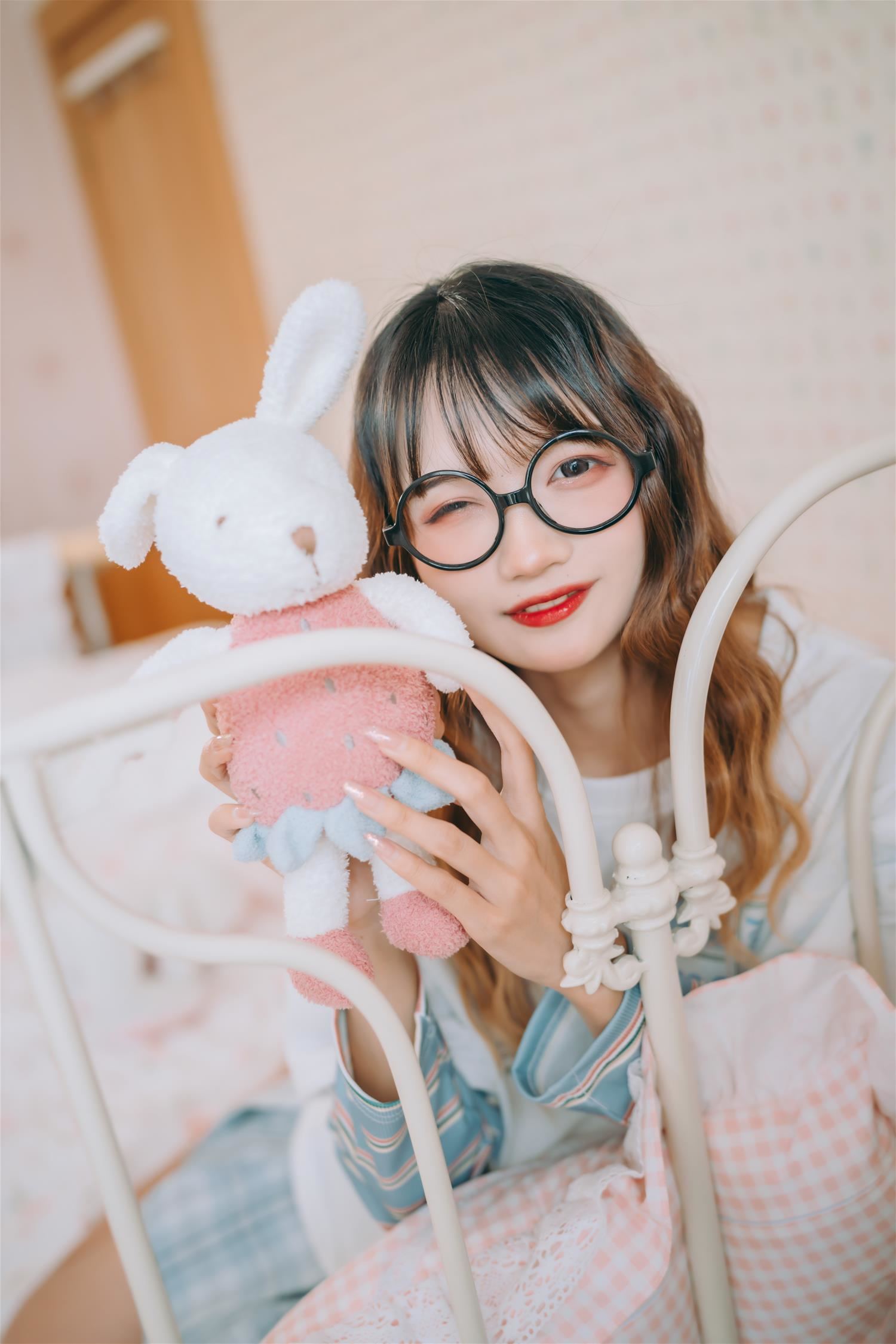 兔子zzz 全糖去冰 [22P-88MB]