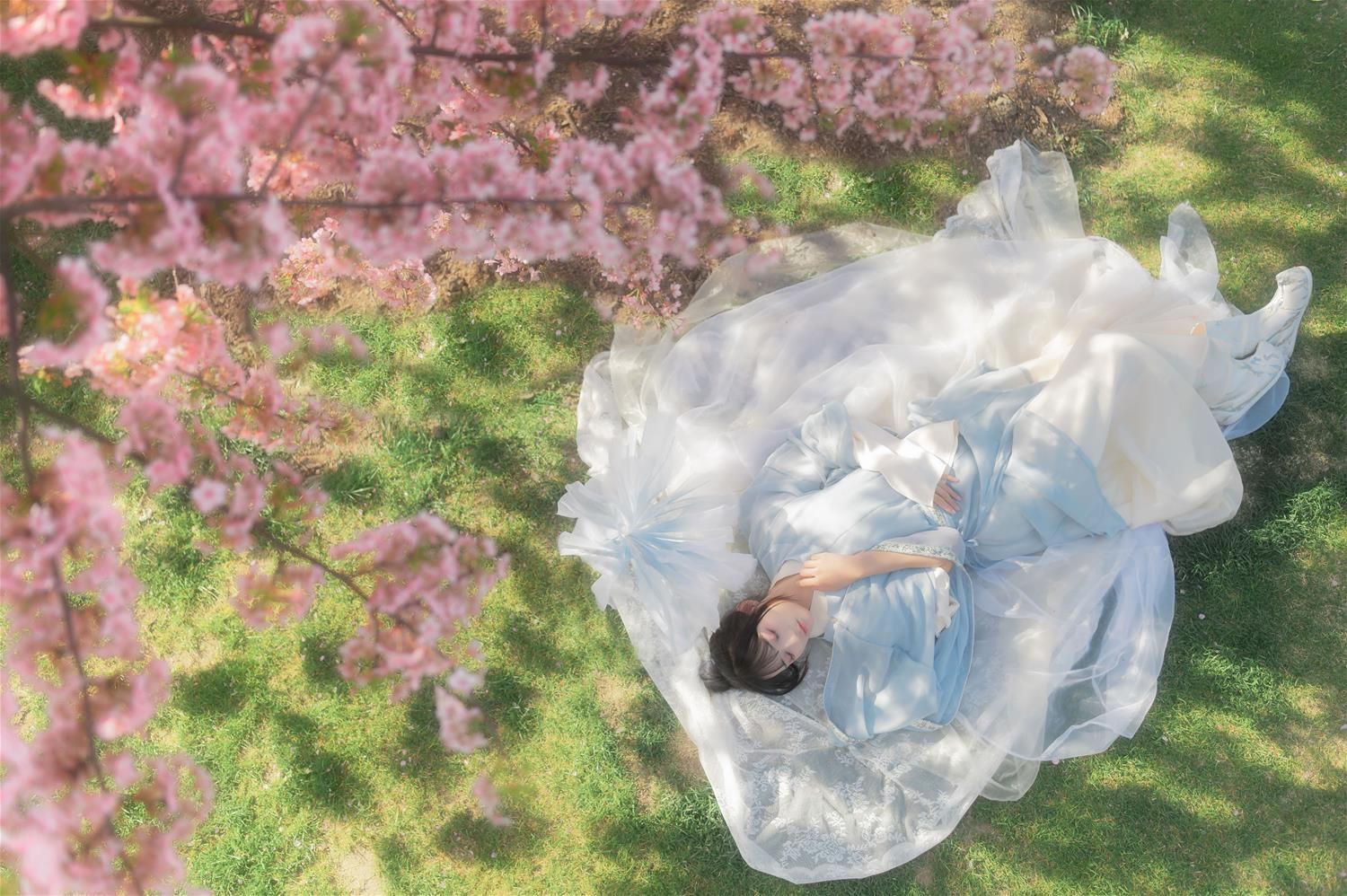 兔子zzz 花满衣 [29P-108MB]