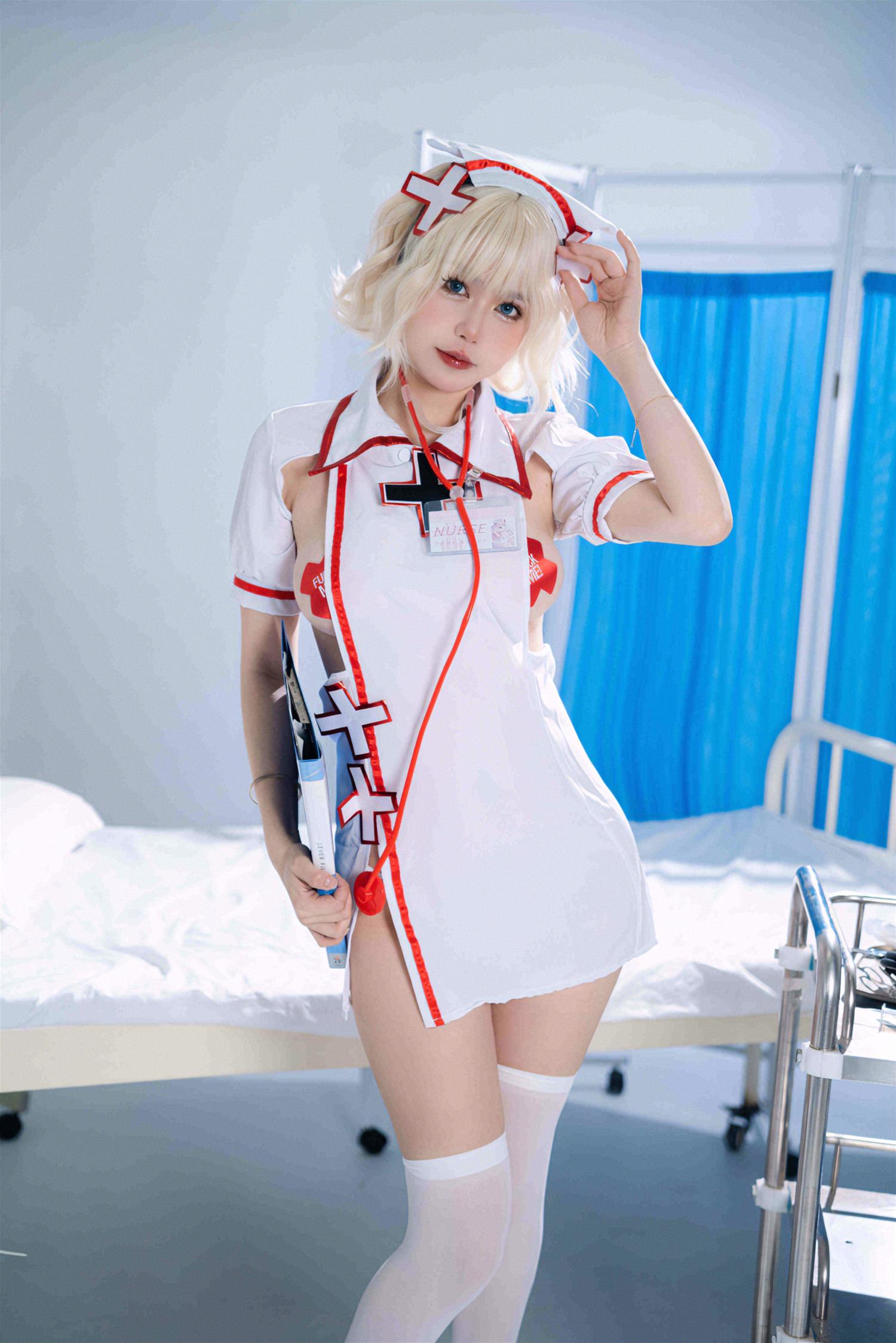 Tina很妖孽呀 白色护士妹妹 [48P-230MB]