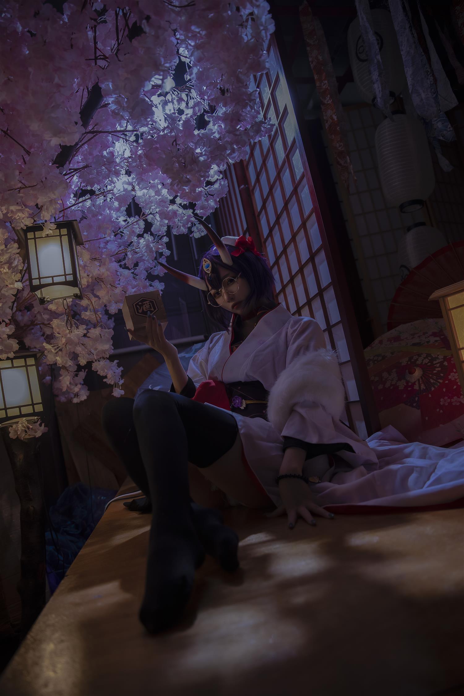 二佐 fate酒吞冬祭 [15P-163MB]