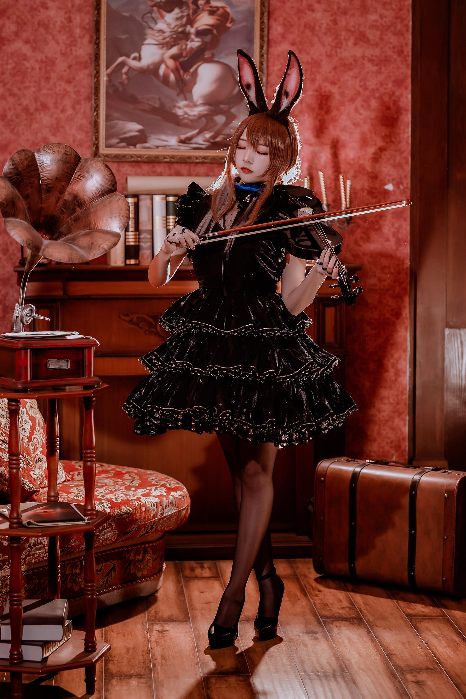 二佐 方舟阿米娅音乐会 [15P-86MB]