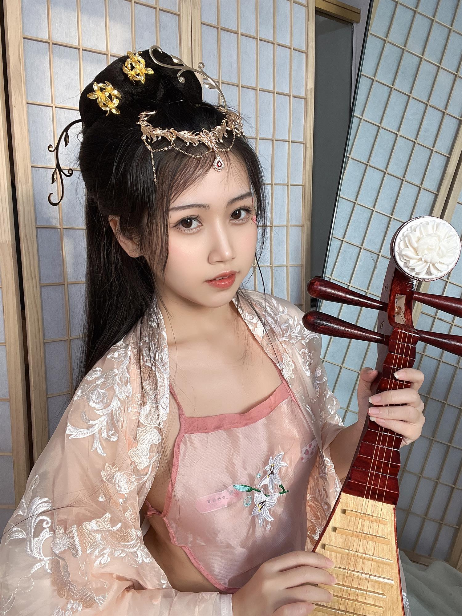 不呆猫 古风 [56P1V-1.39GB]