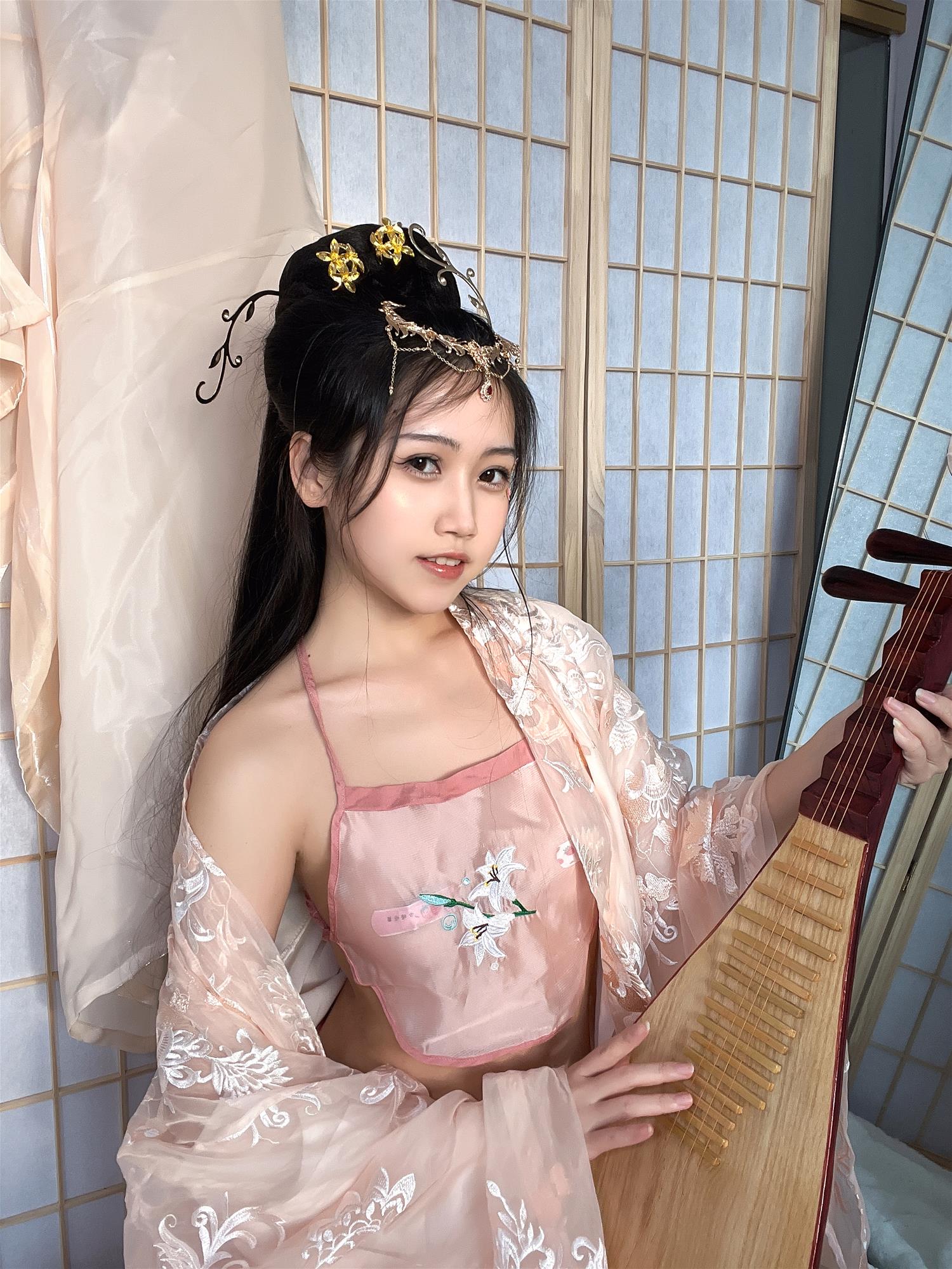 不呆猫 古风 [56P1V-1.39GB]