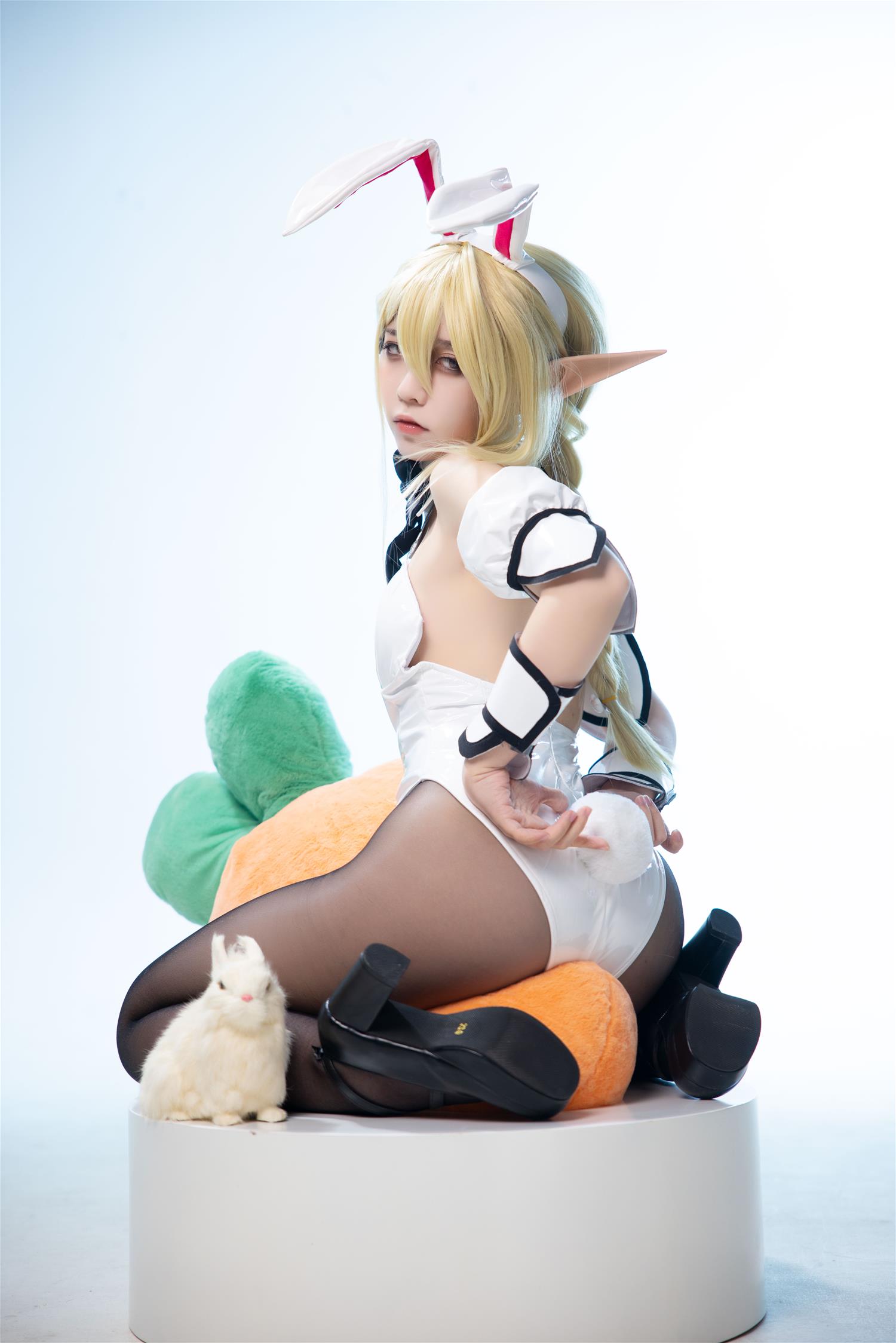 G44不会受伤 水兰儿兔女郎 [31P-251MB]