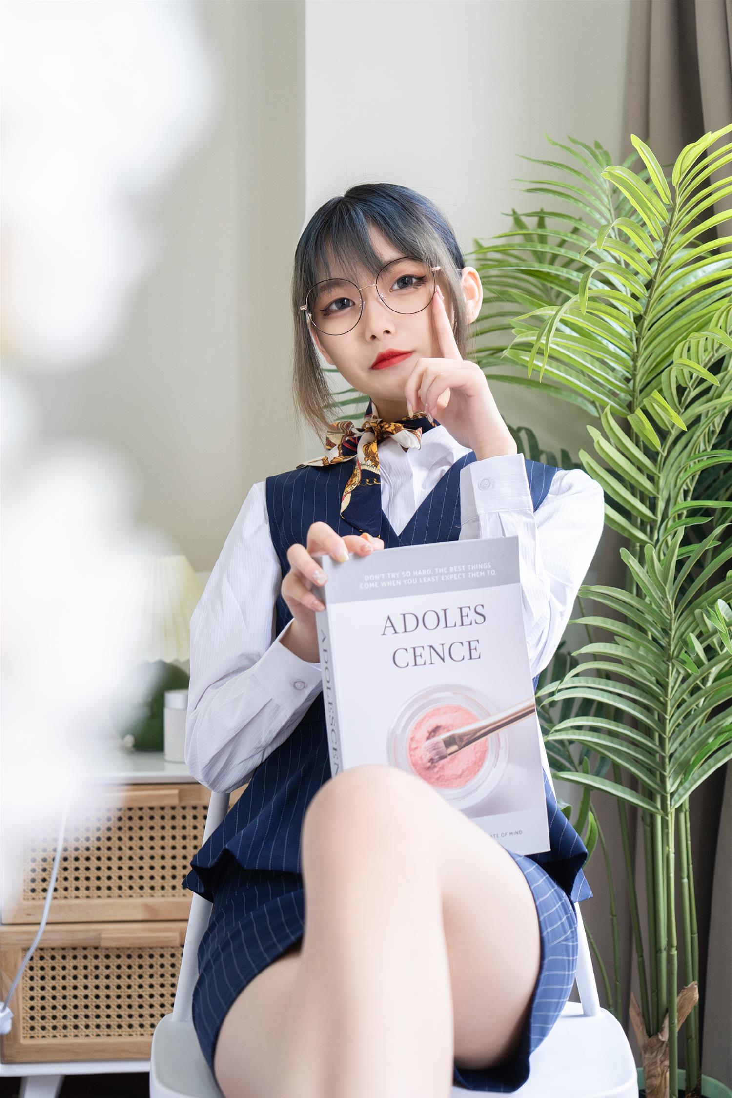 梨瑾瑾 乘务员 [20P-272MB]