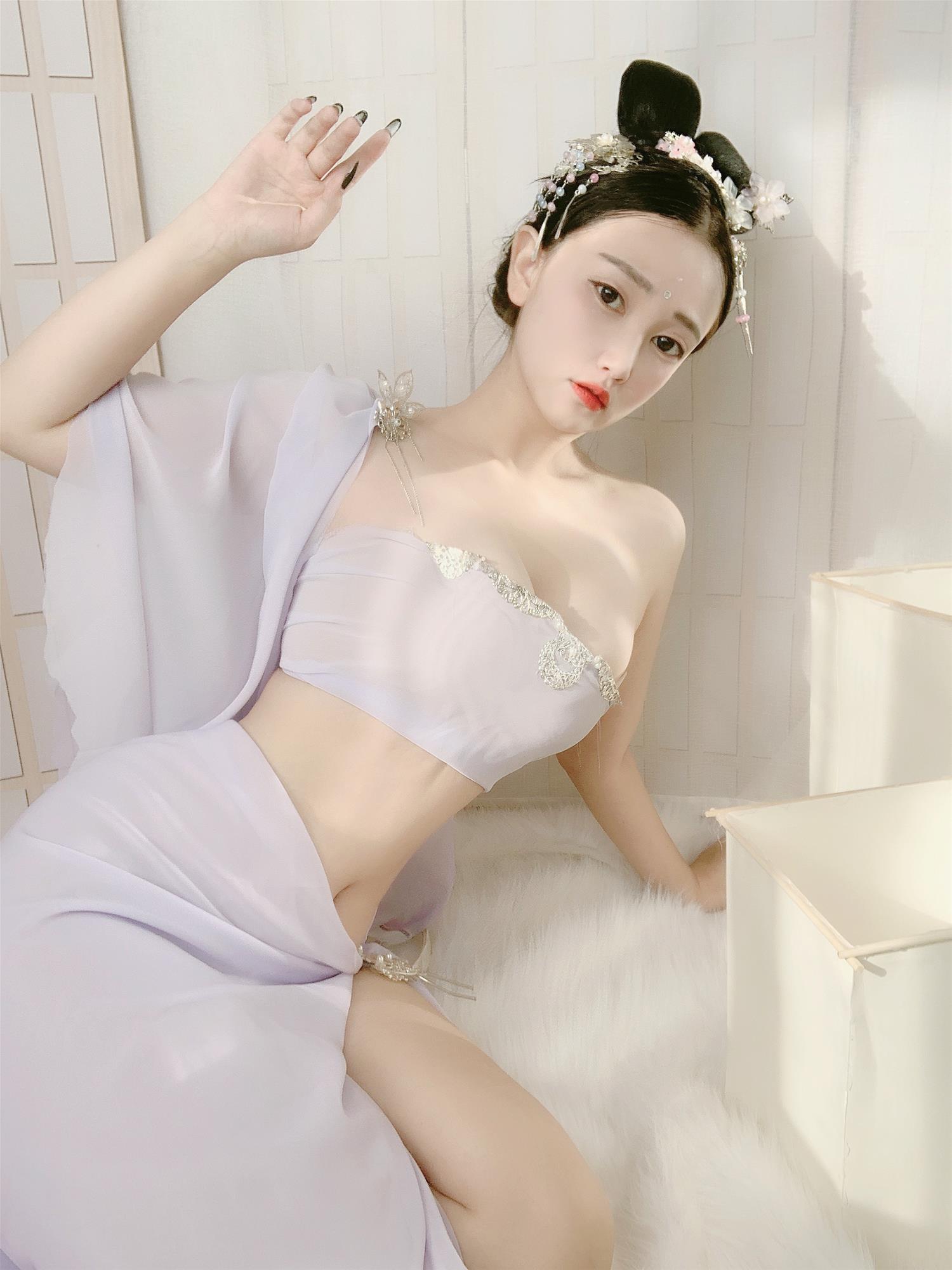 橙橙yo 广寒宫 [54P-127MB]