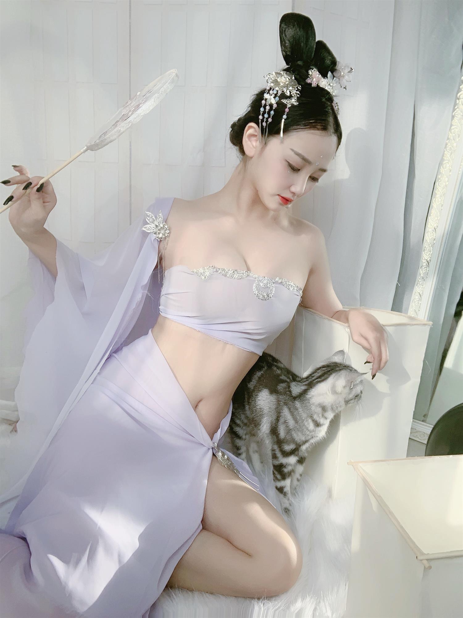 橙橙yo 广寒宫 [54P-127MB]