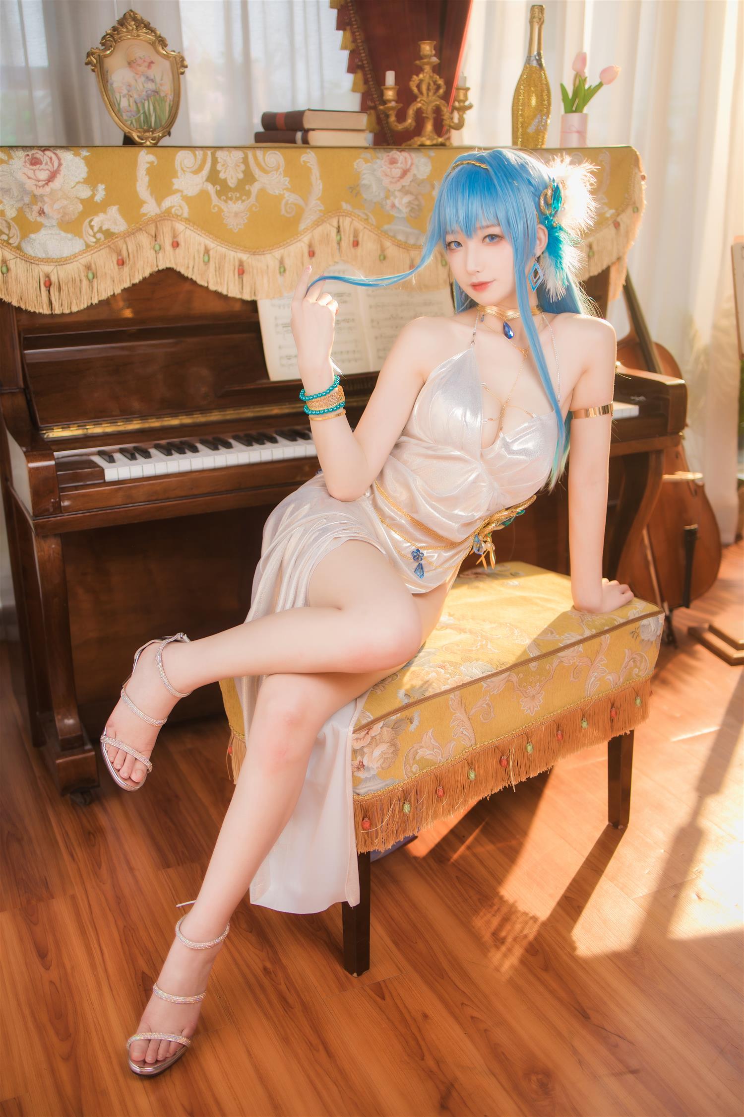 封疆疆 NIKKE 胜利女神 海伦娜 [36P-582MB]