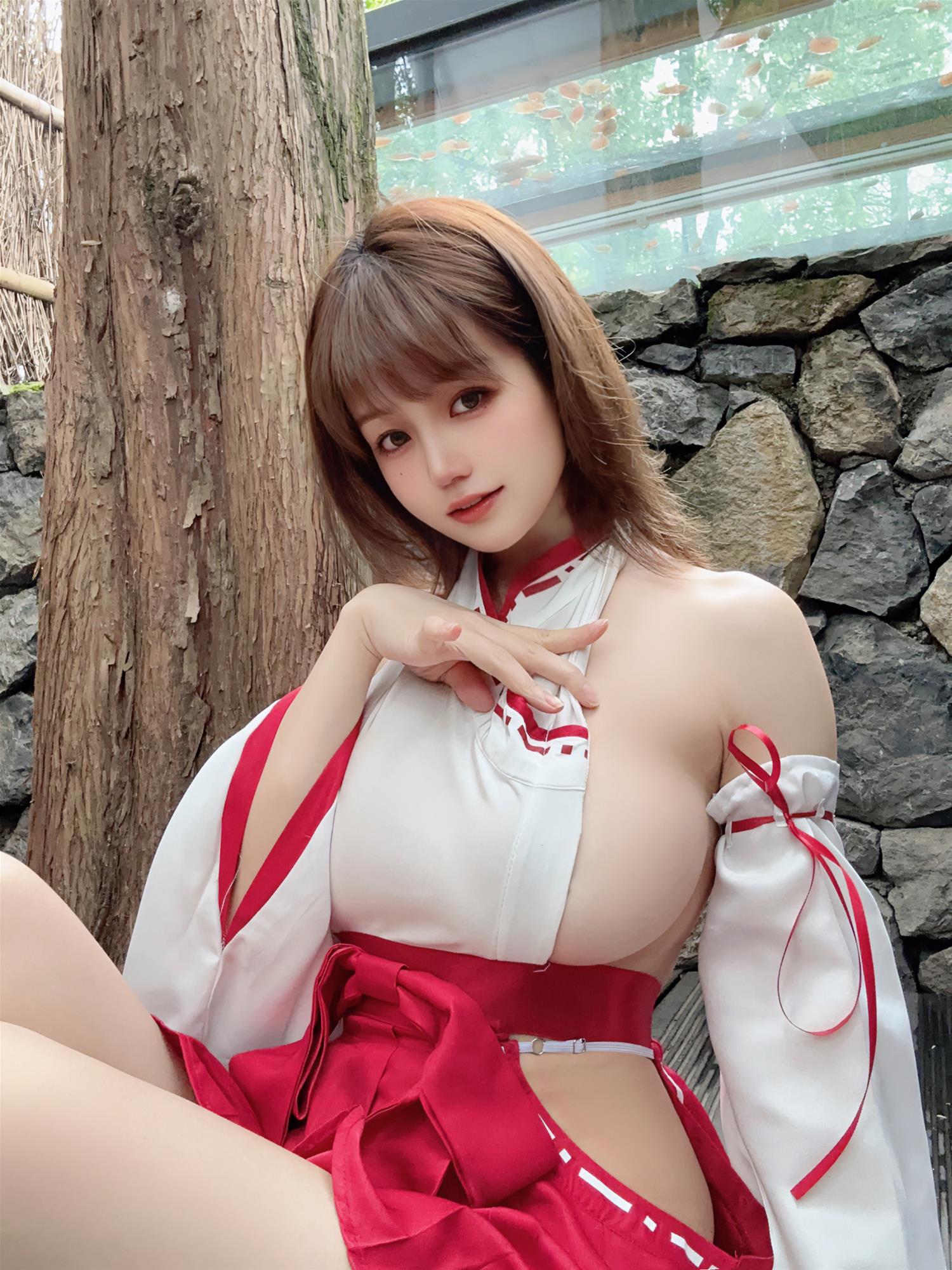 小仓千代w 23年04月fantia [80P1V-194MB]