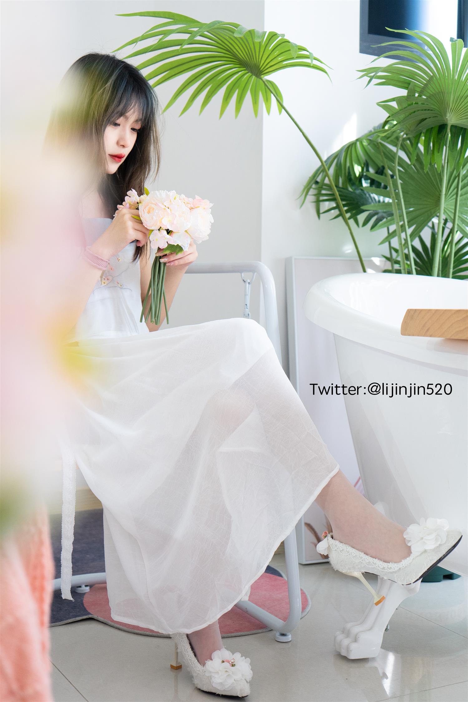 梨瑾瑾 室内吊带裙 [20P-226MB]