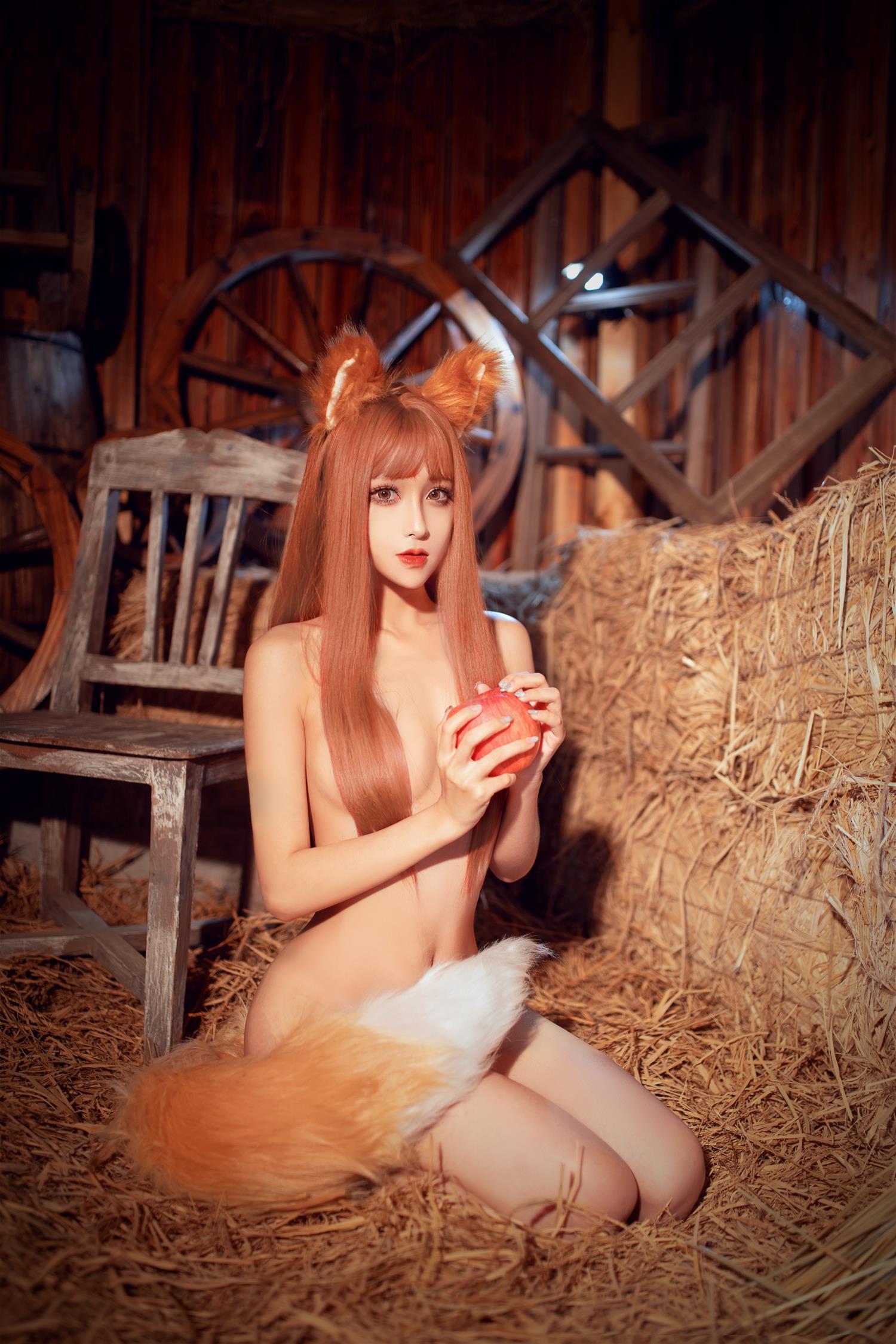 奶狮不咬人 赫萝 [18P-118MB]