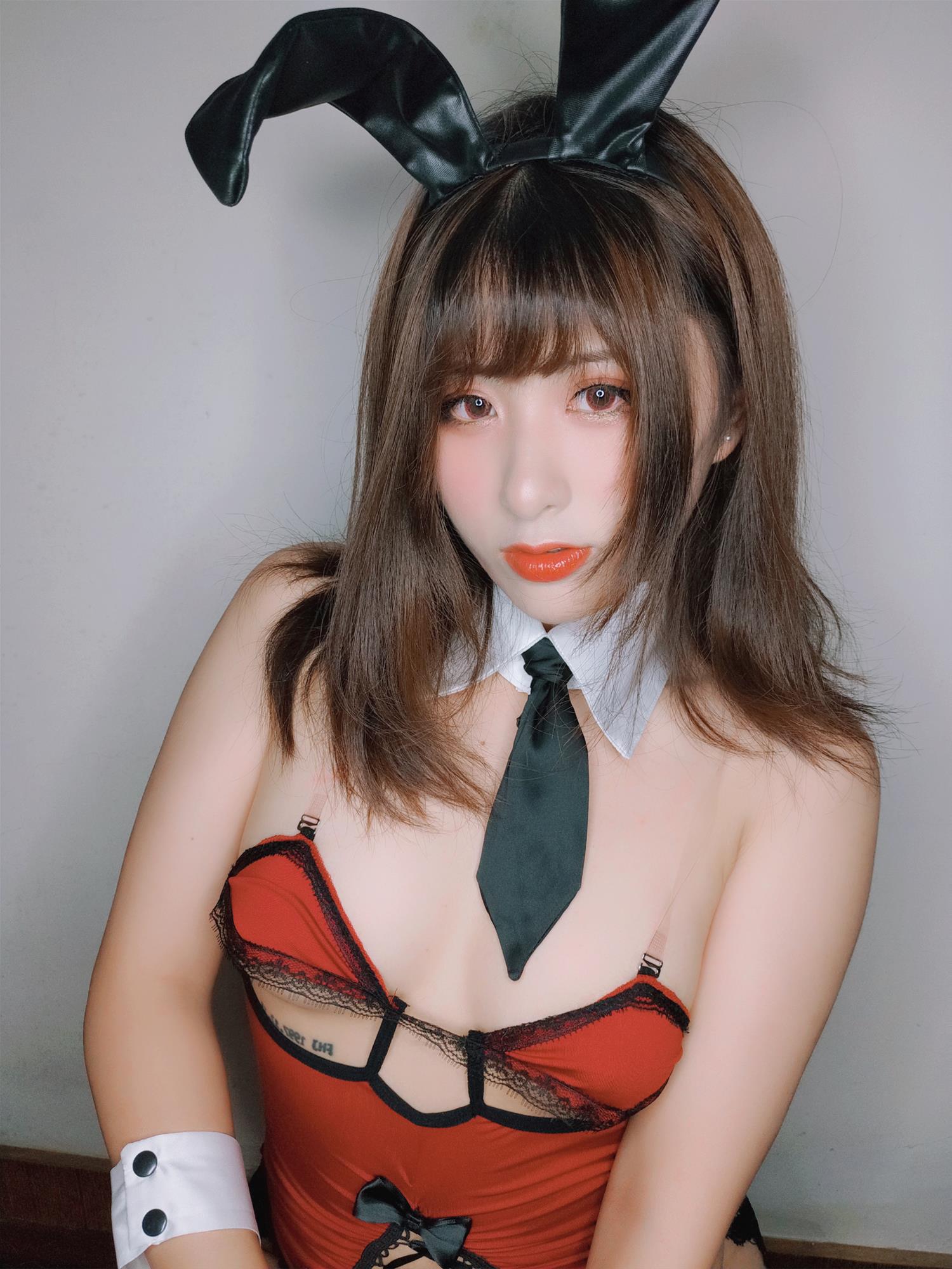 柘烟_Zuken 双节限定兔女郎 [100P1V-604MB]