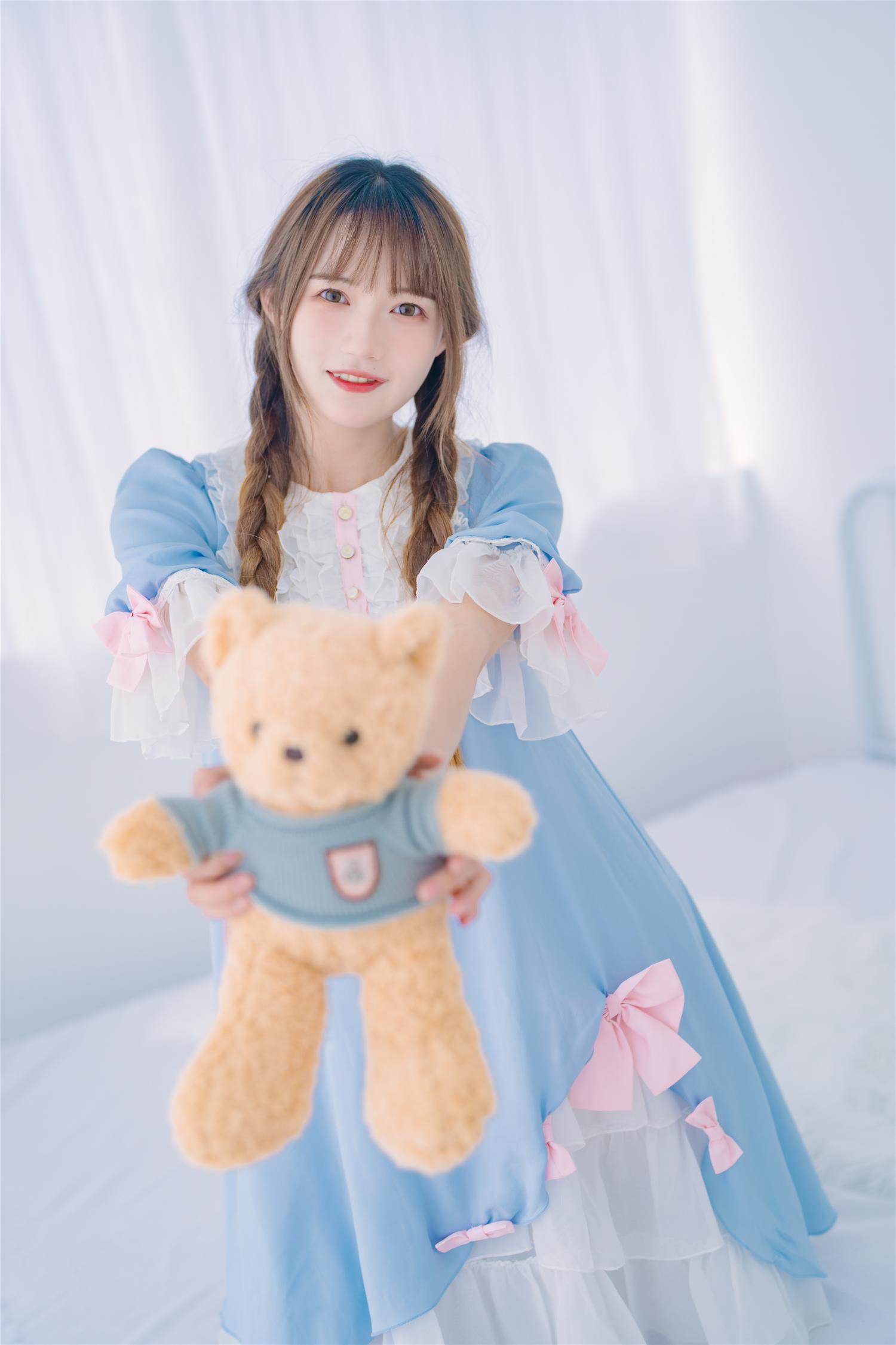 兔子zzz 纯白色可爱 [31P-220MB]