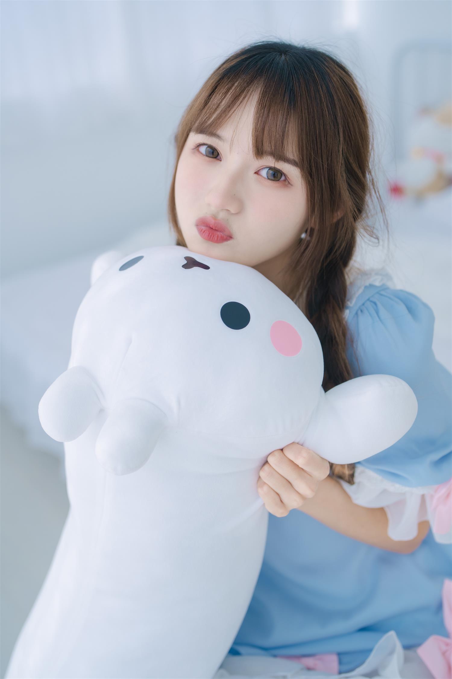 兔子zzz 纯白色可爱 [31P-220MB]