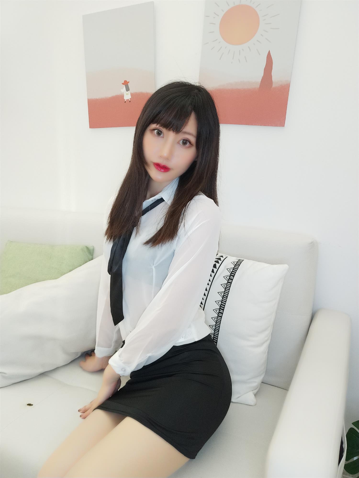 木之本果 自撮り Vol.13 秘書さんは退勤後です [108P4V-523MB]