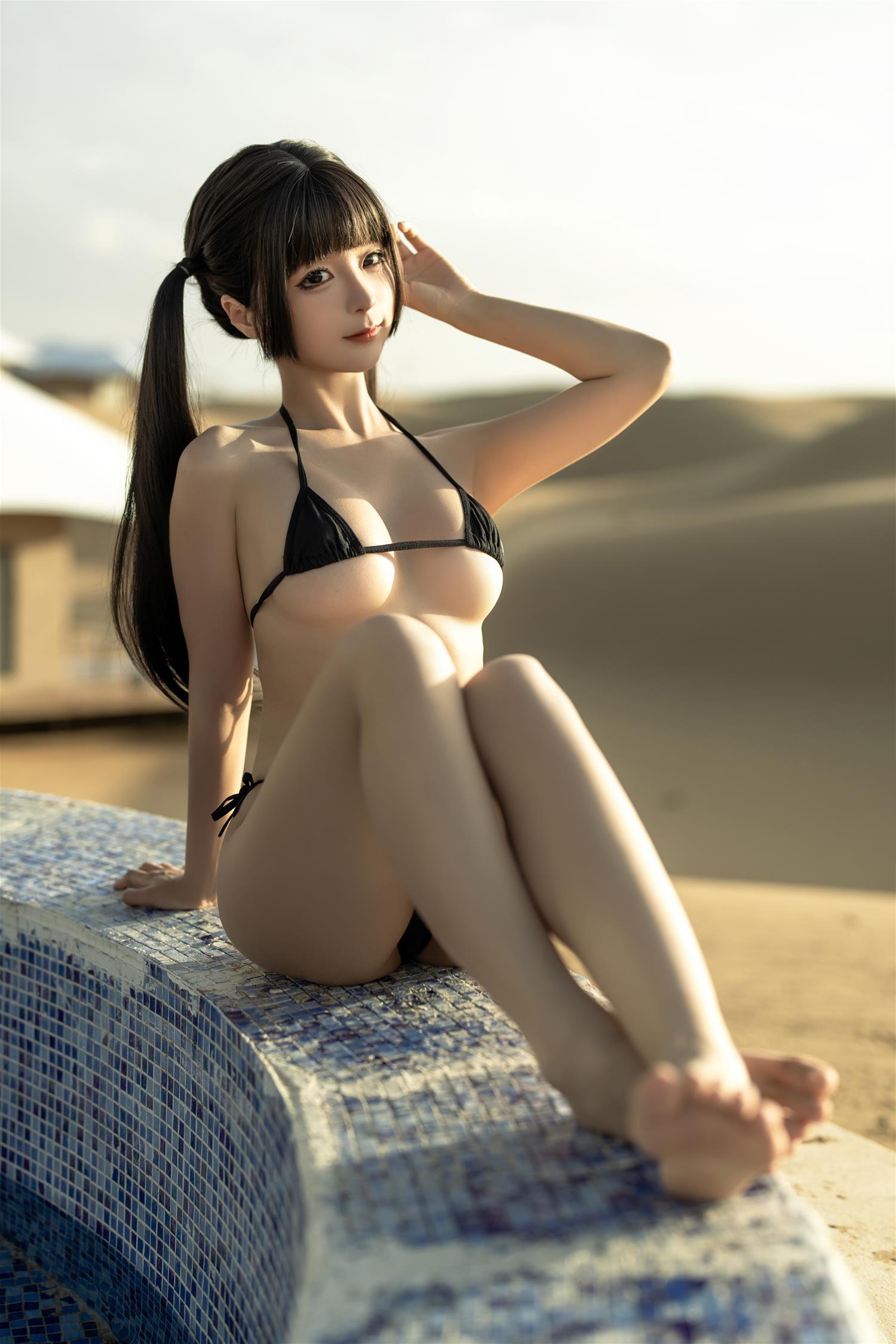 蠢沫沫 沙漠比基尼 [13P-114MB]