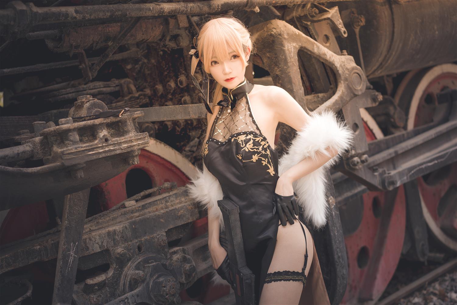 然理理 闪电 紫雨心 [30P-676MB]