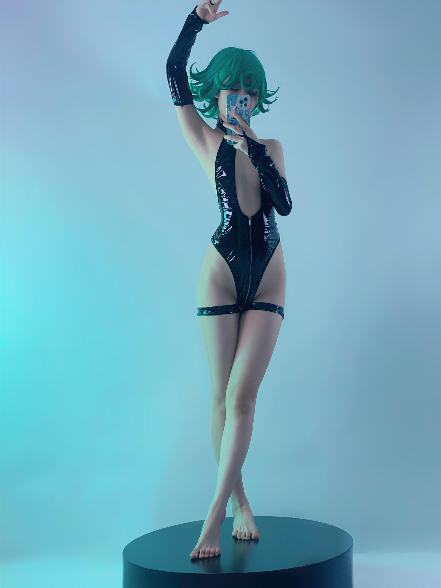 幼愛youmeko 龙卷 [28P-213MB]