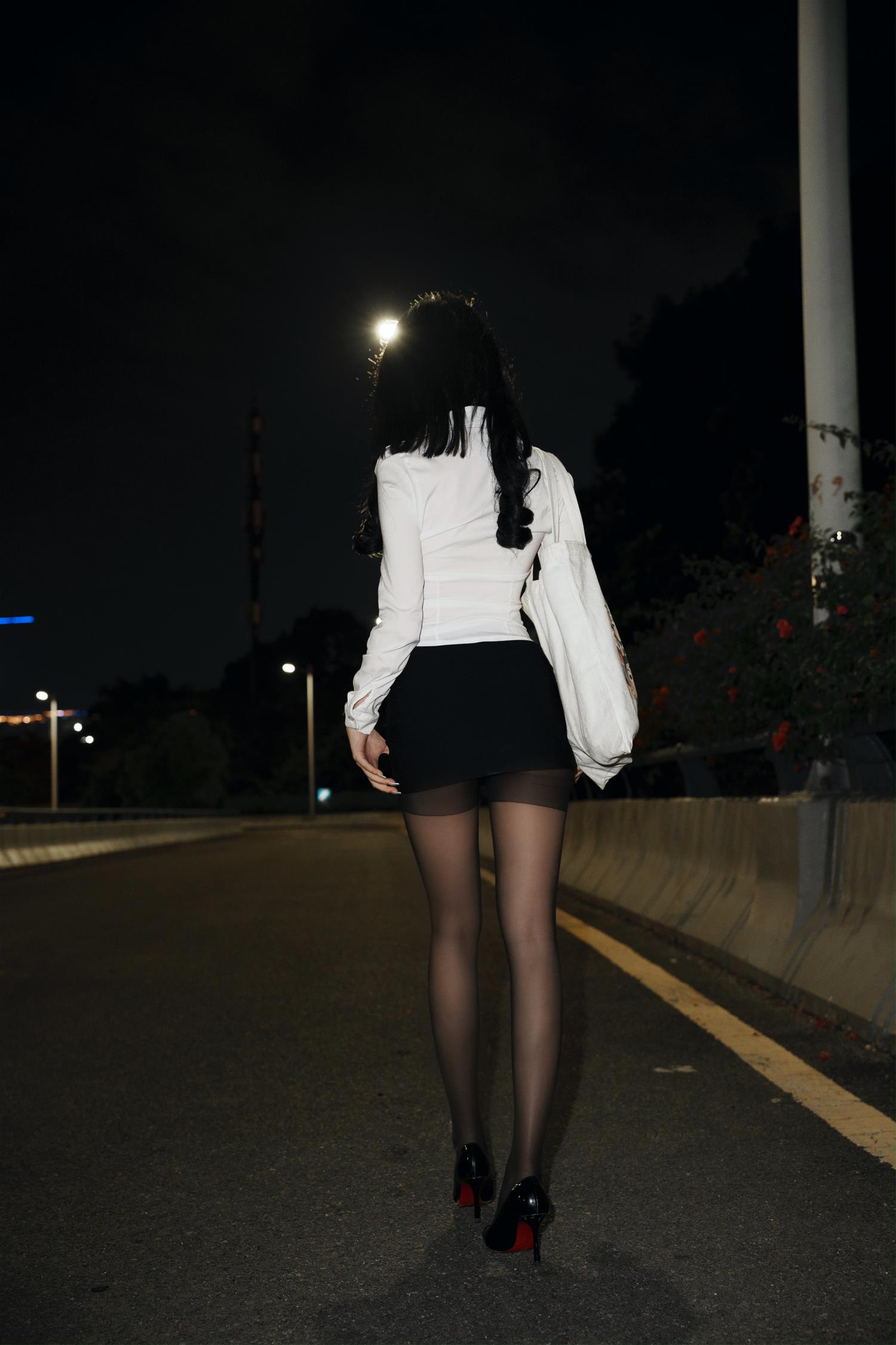 您的蛋蛋 尾随 [85P1V-2.40GB]