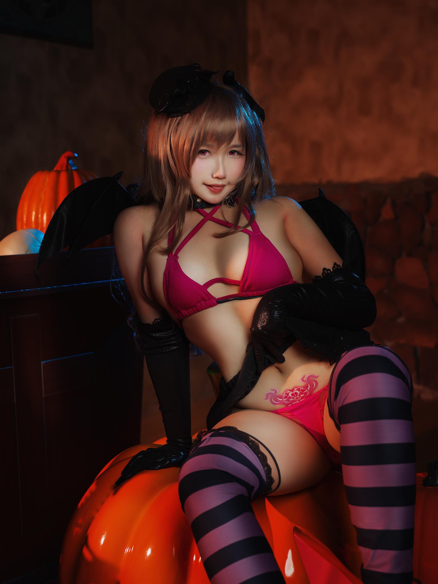 麻花麻花酱 小恶魔莉莉丝 [20P-148MB]