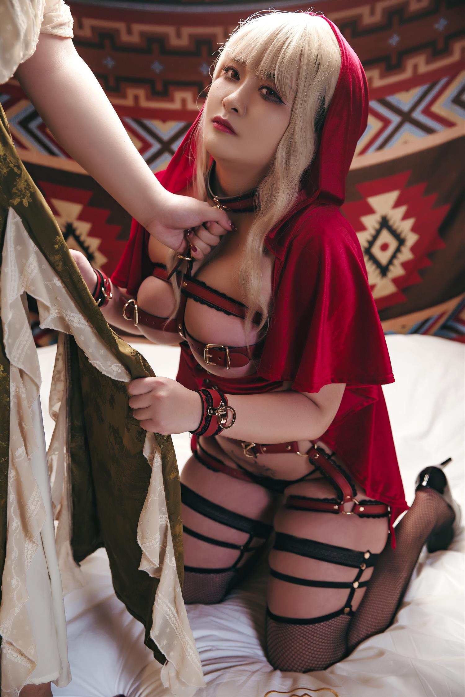 洛璃 LoLiSAMA 暗黑小红帽 [88P-1.03GB]