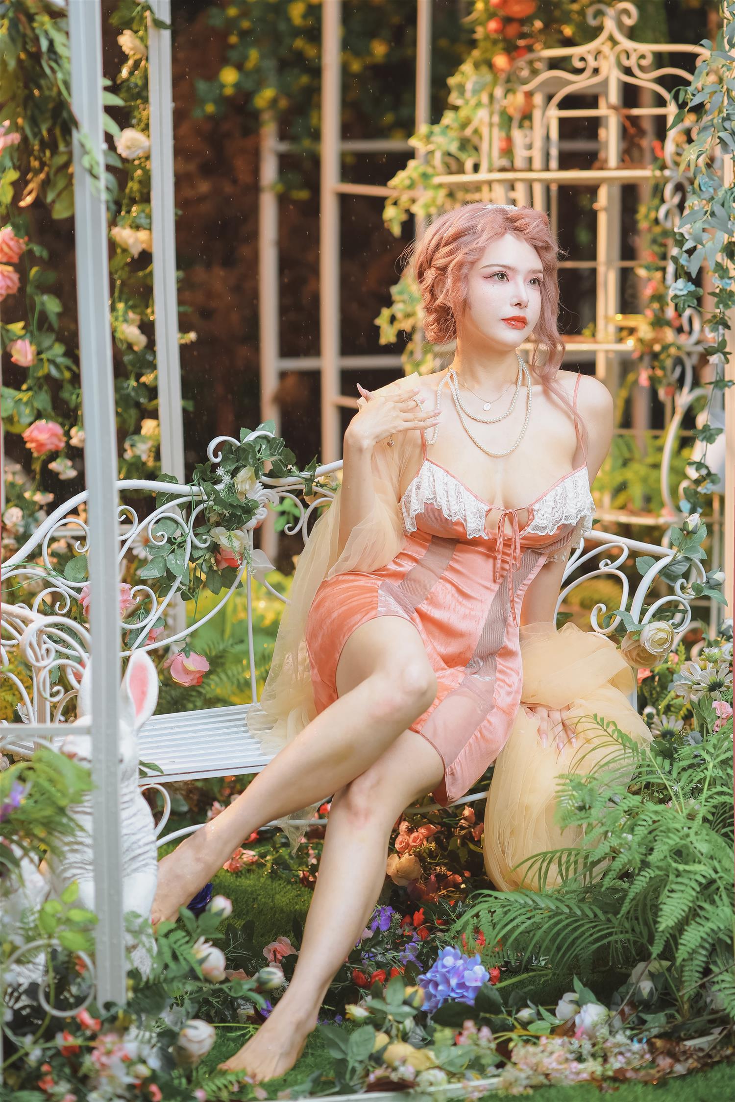 秋和柯基 花园嬉水 [67P-862MB]