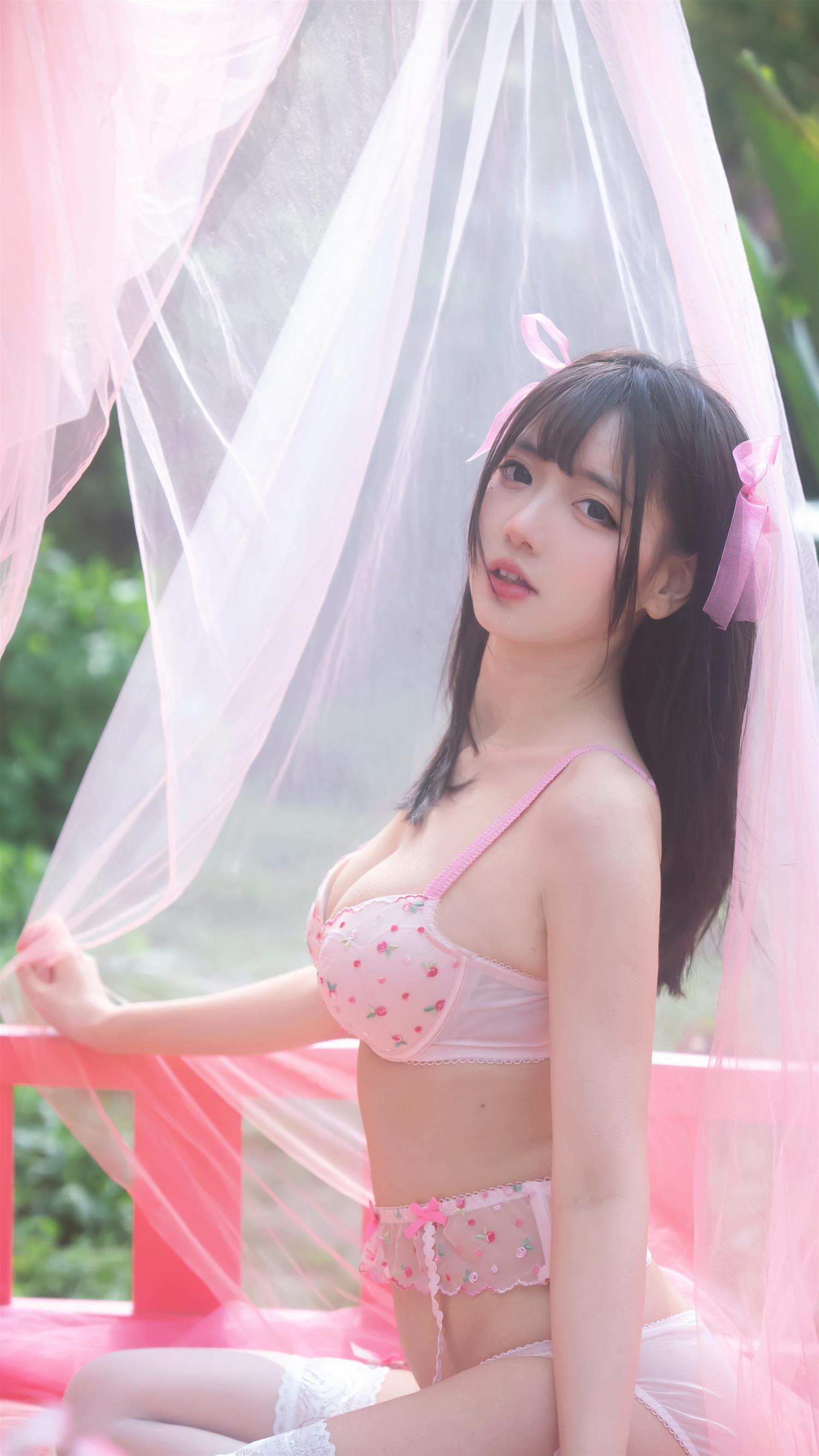 陆卿卿kyokyo 法式蔷薇 [27P-166MB]