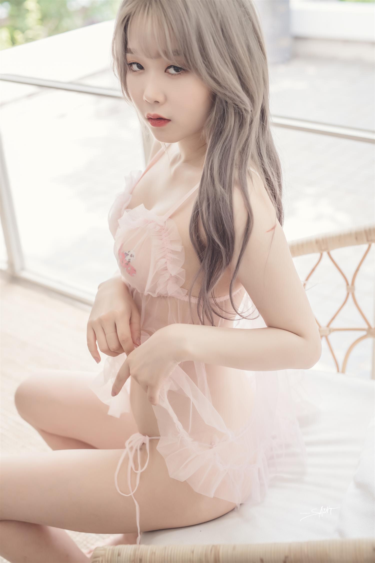 Zia (지아)  SAINT Photolife Vol.01 Hyacinth [76P-476MB]