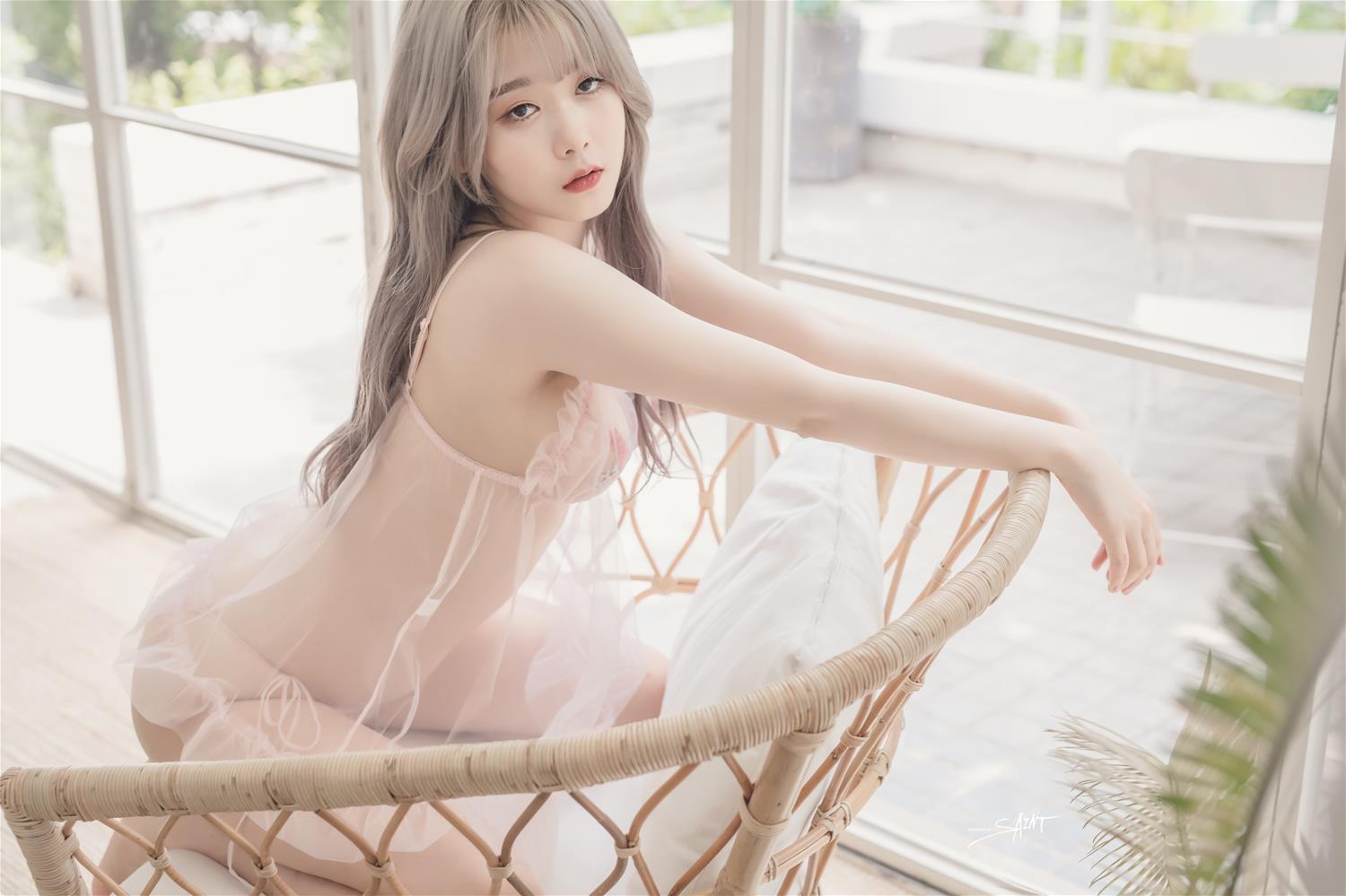 Zia (지아)  SAINT Photolife Vol.01 Hyacinth [76P-476MB]