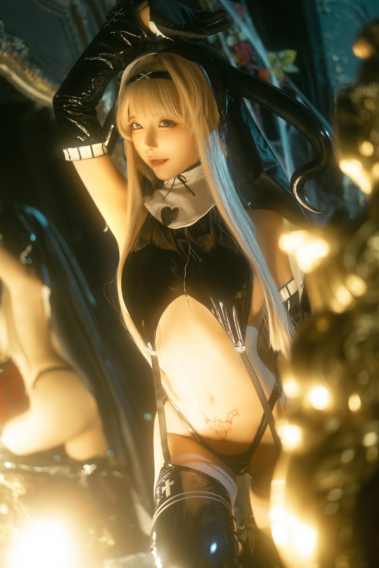 蠢沫沫 修女 [12P-95MB]