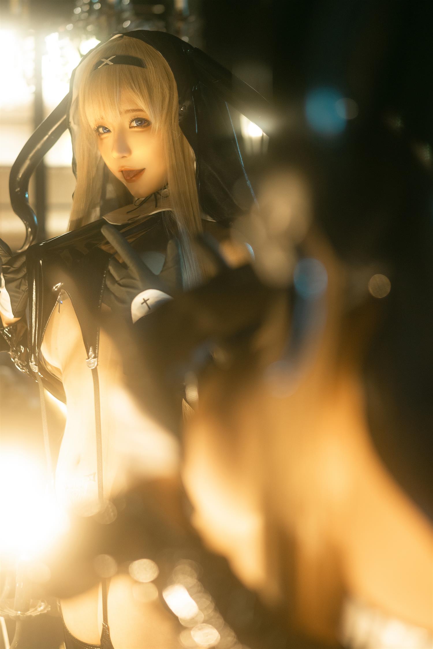 蠢沫沫 修女 [12P-95MB]