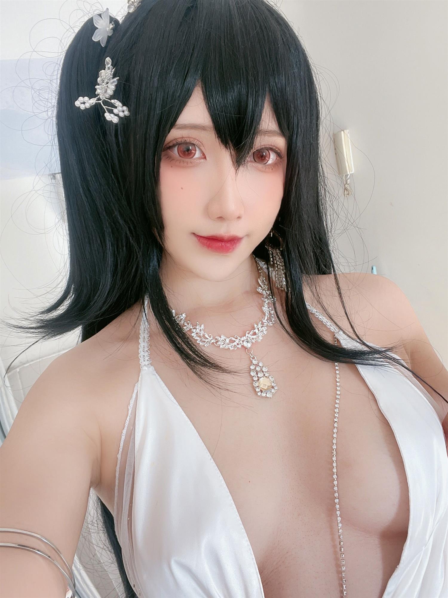 九曲Jean 大凤婚纱自拍 [46P-110MB]