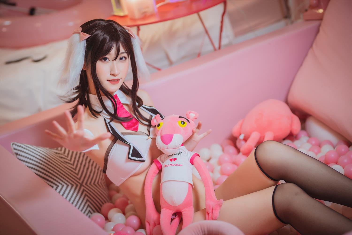 北哥完全OK 色气少女下限内衣 [62P-966MB]