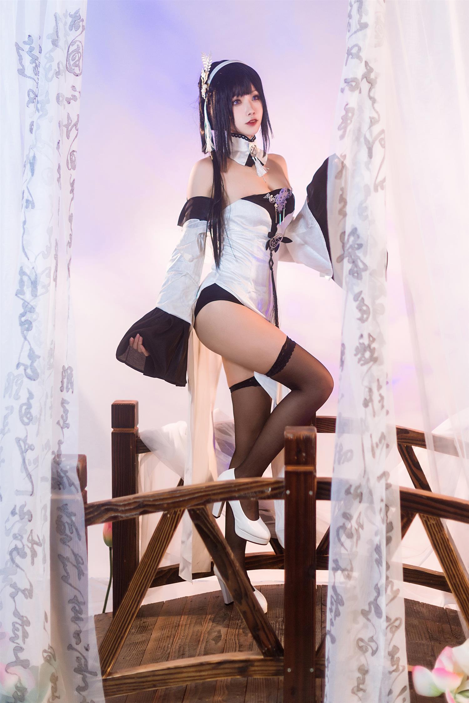 Momoko葵葵 碧蓝航线镇海 奇奢花苑 [24P-52MB]