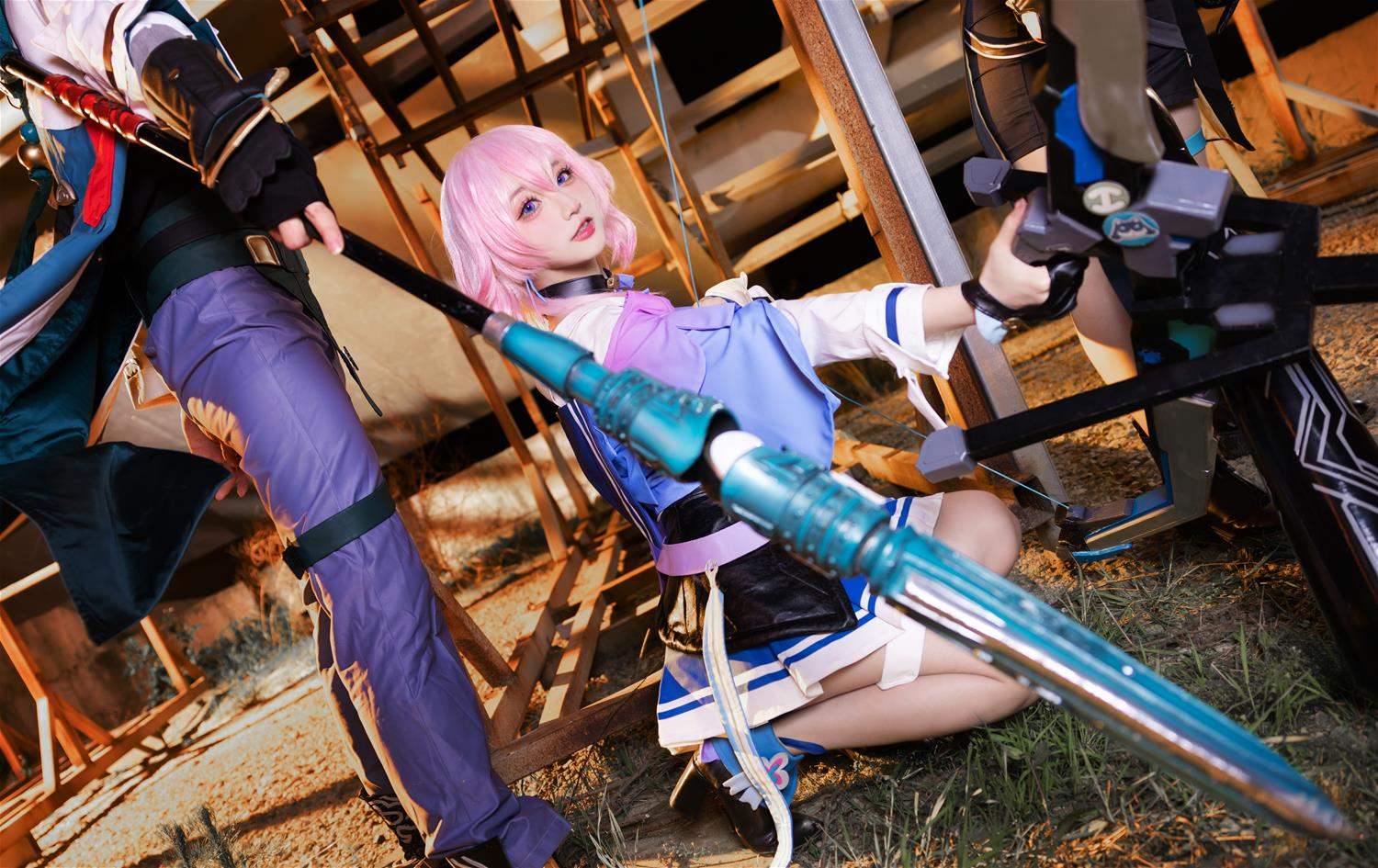 尤幽 三月七 [18P-282MB]