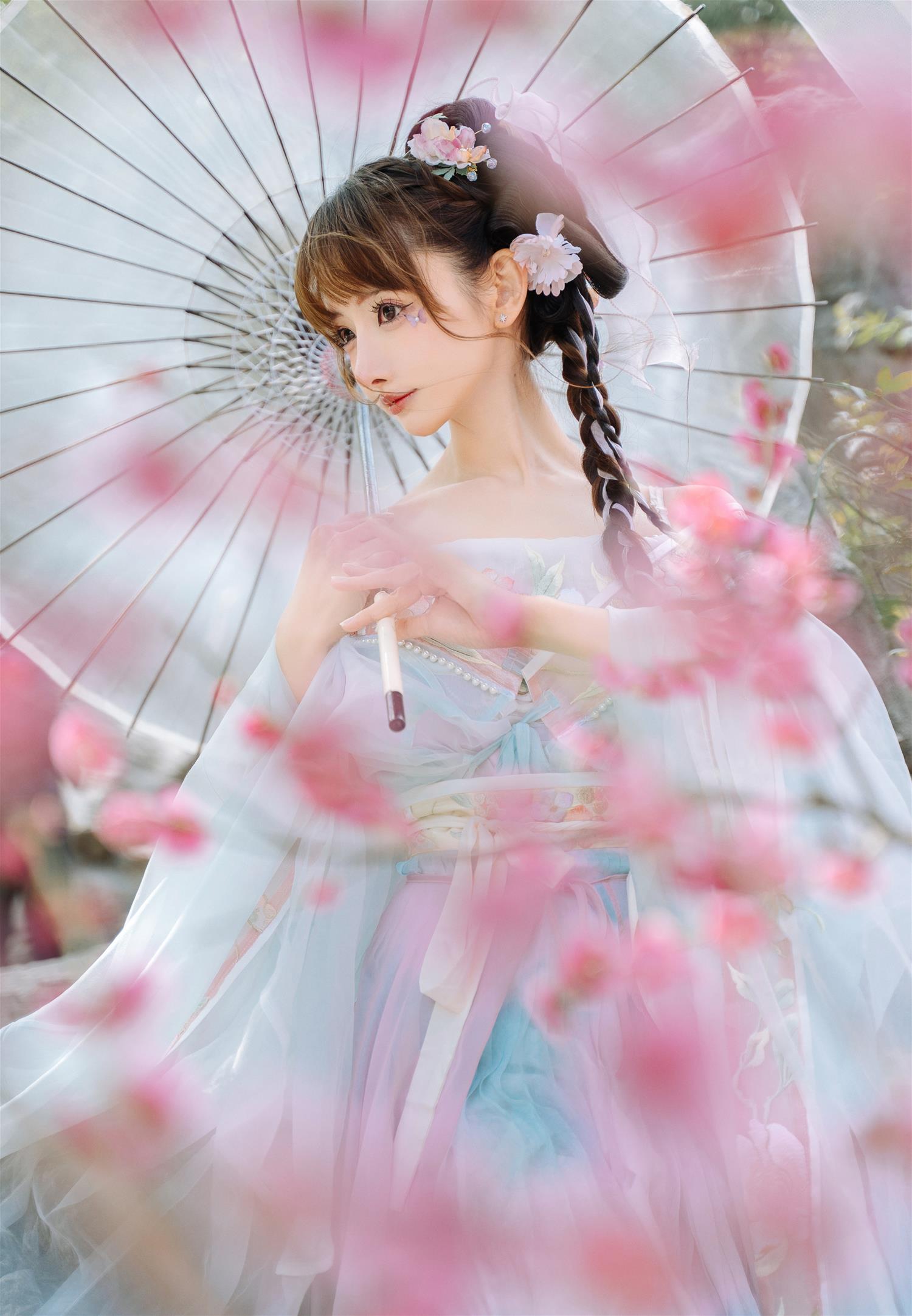 紫氯氯 二月梅花 [18P-81MB]