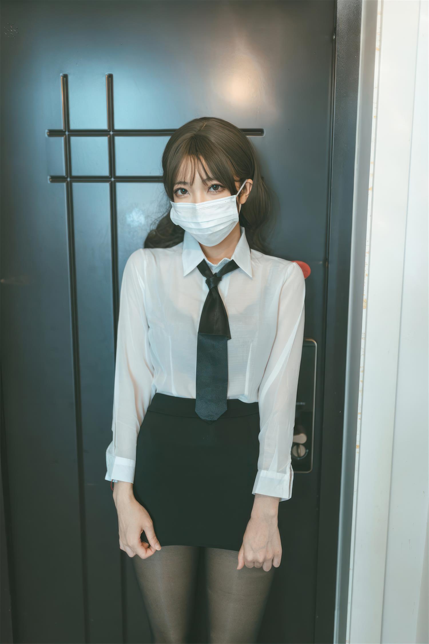 杏仁曲奇 OL额外时间 [61P-314MB]