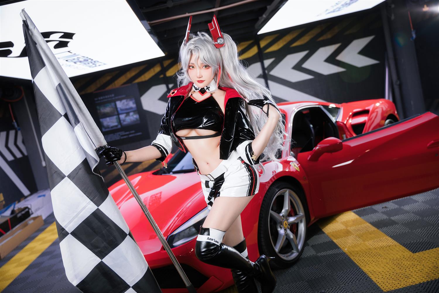 Momoko葵葵 &瓜希酱 双人欧根亲王企业赛车 [58P-276MB]