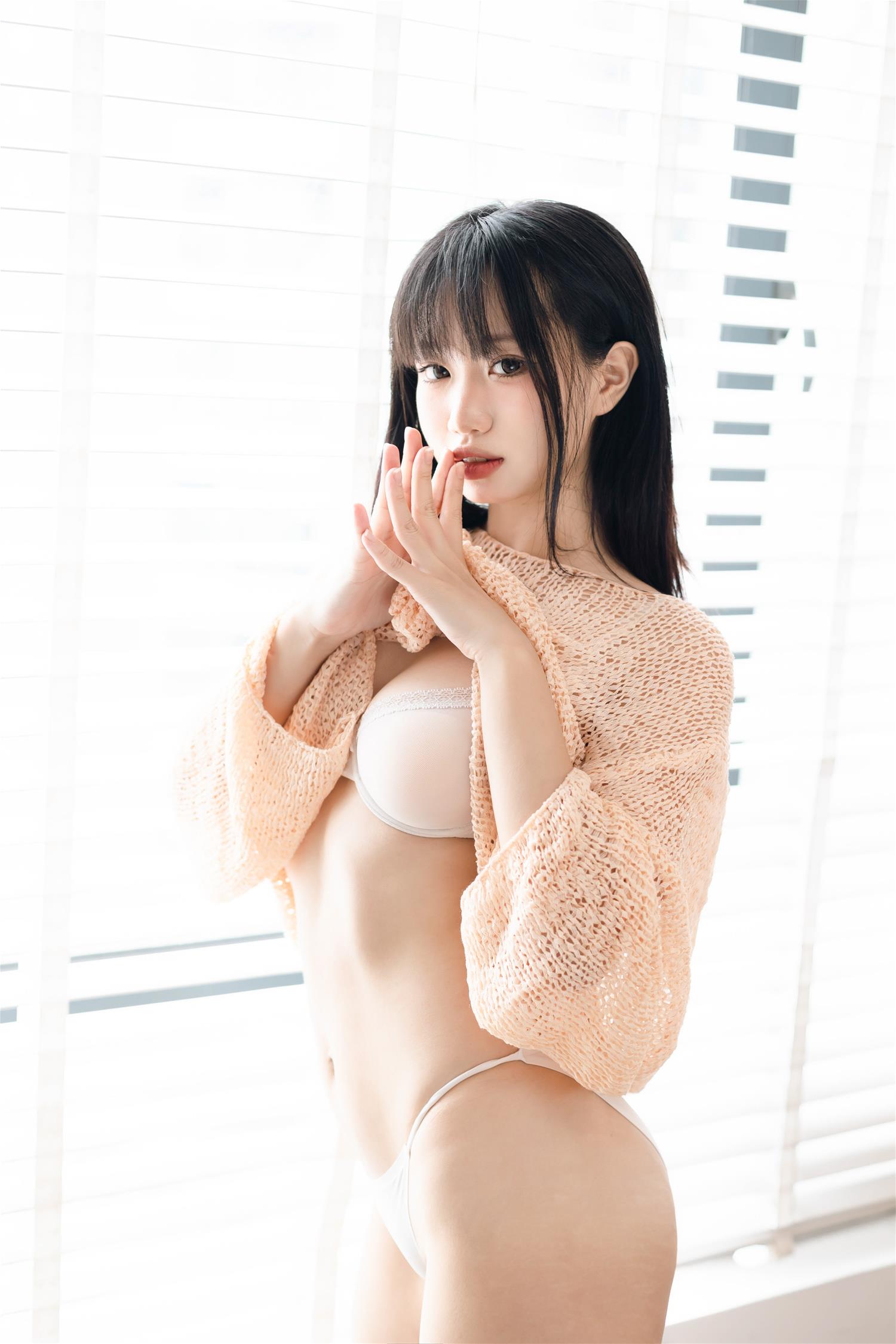 柒柒要乖哦 半糖下午茶 [30P-168MB]