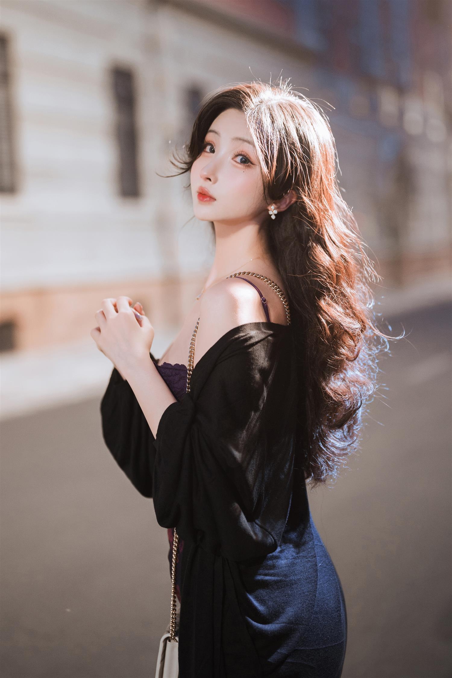 rioko凉凉子 美艳小妈 [60P10V-1.12GB]