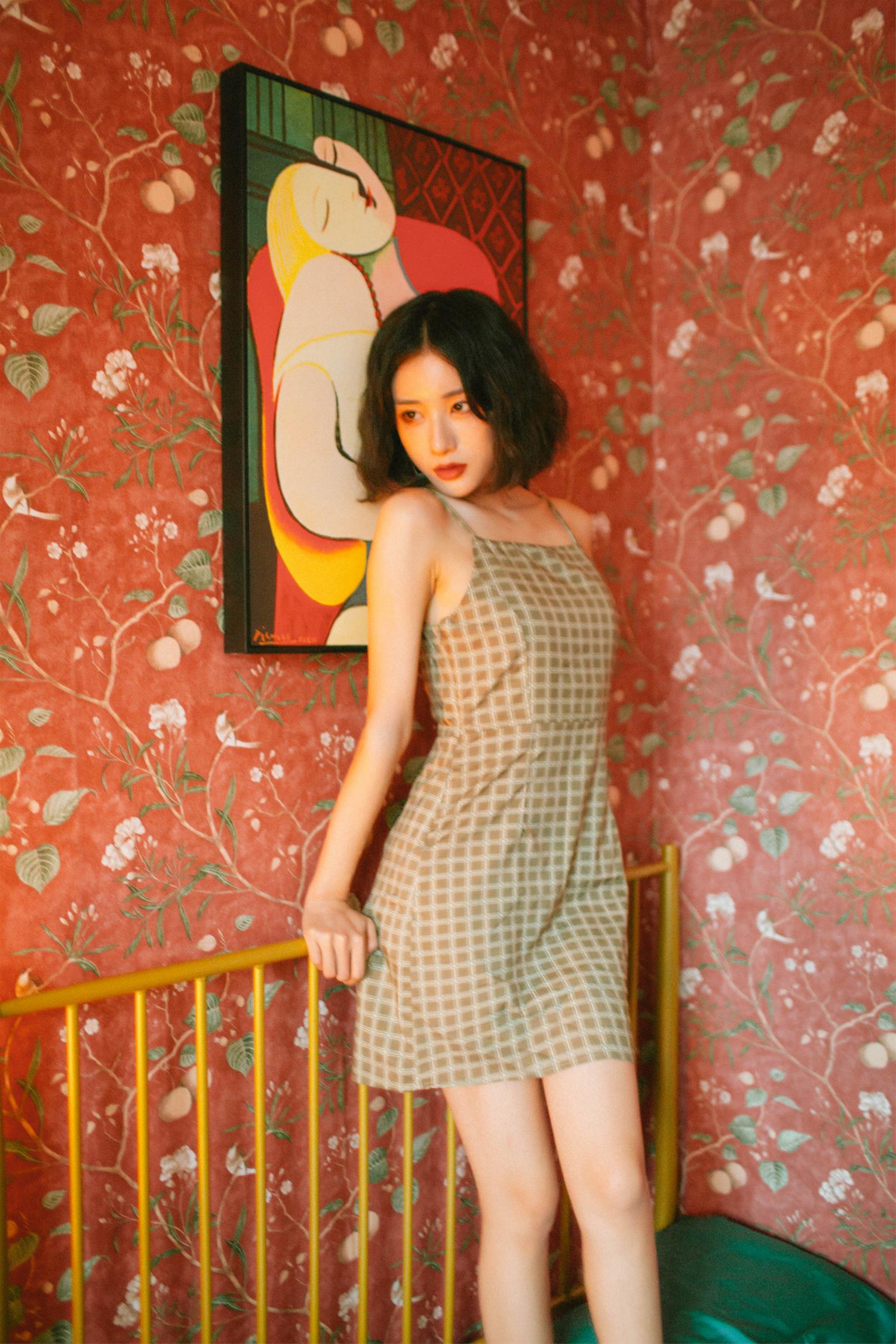 AAAyu阿玉 绿格子吊带裙 [10P-47MB]