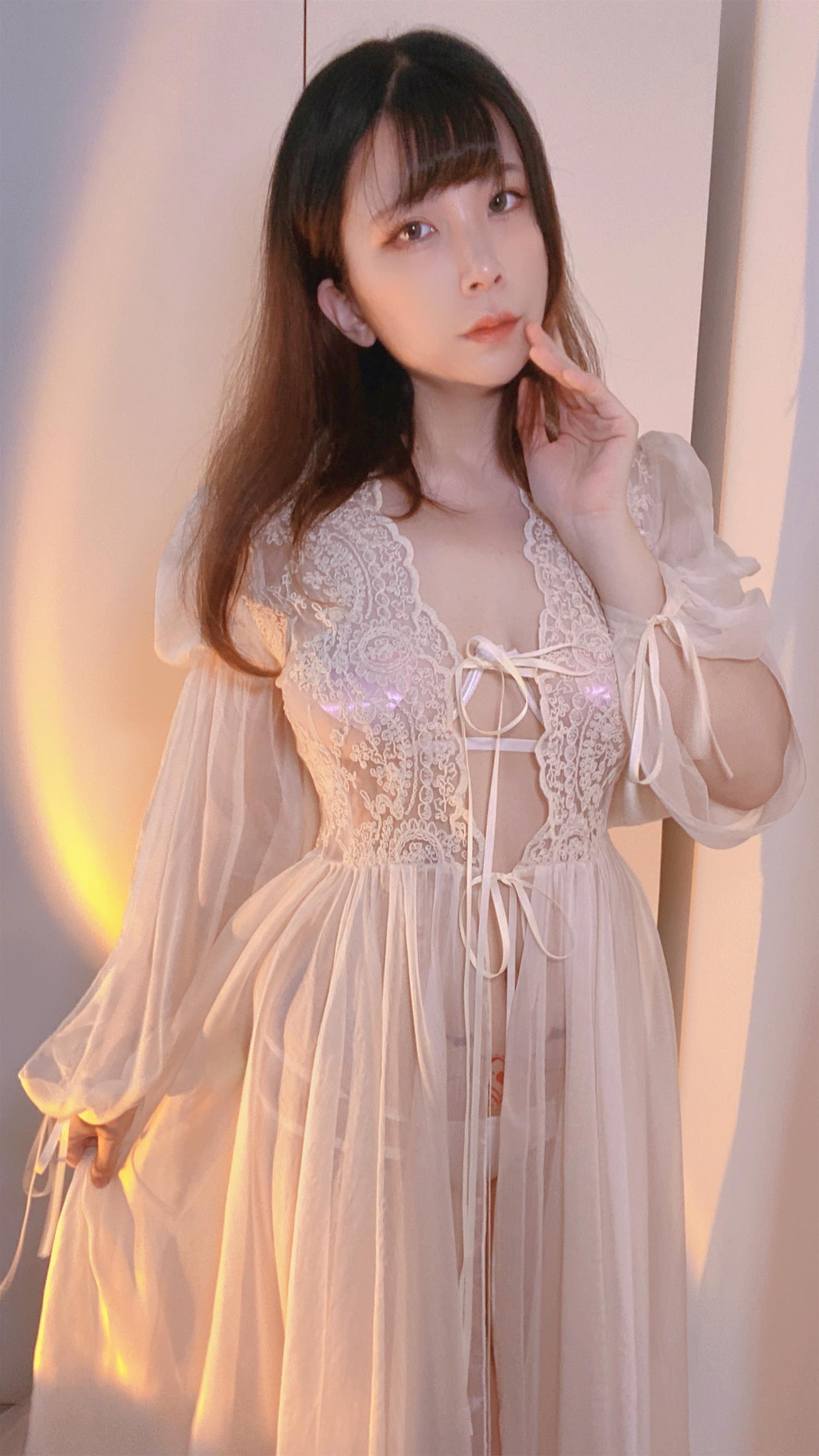 萌萌子_Moeko 魅魔公主 [30P2V-227MB]