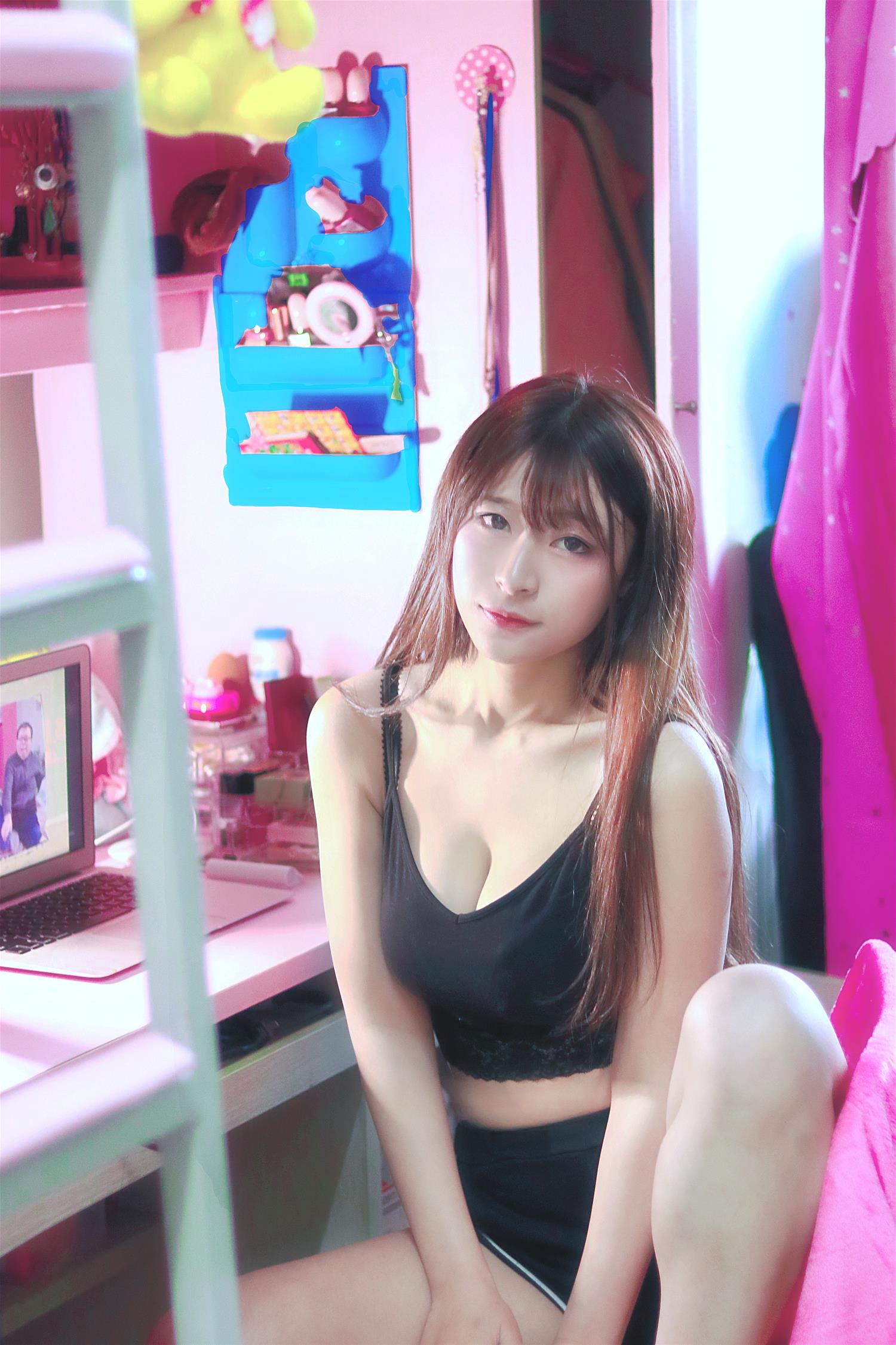 B站羊小雪 宿舍 [10P-35MB]