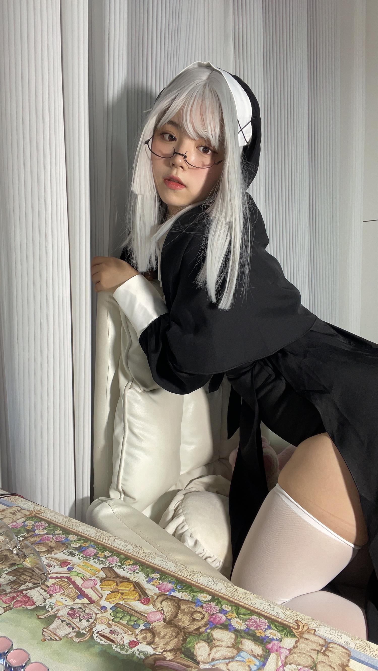 葱油饼er 修女 [51P-114MB]