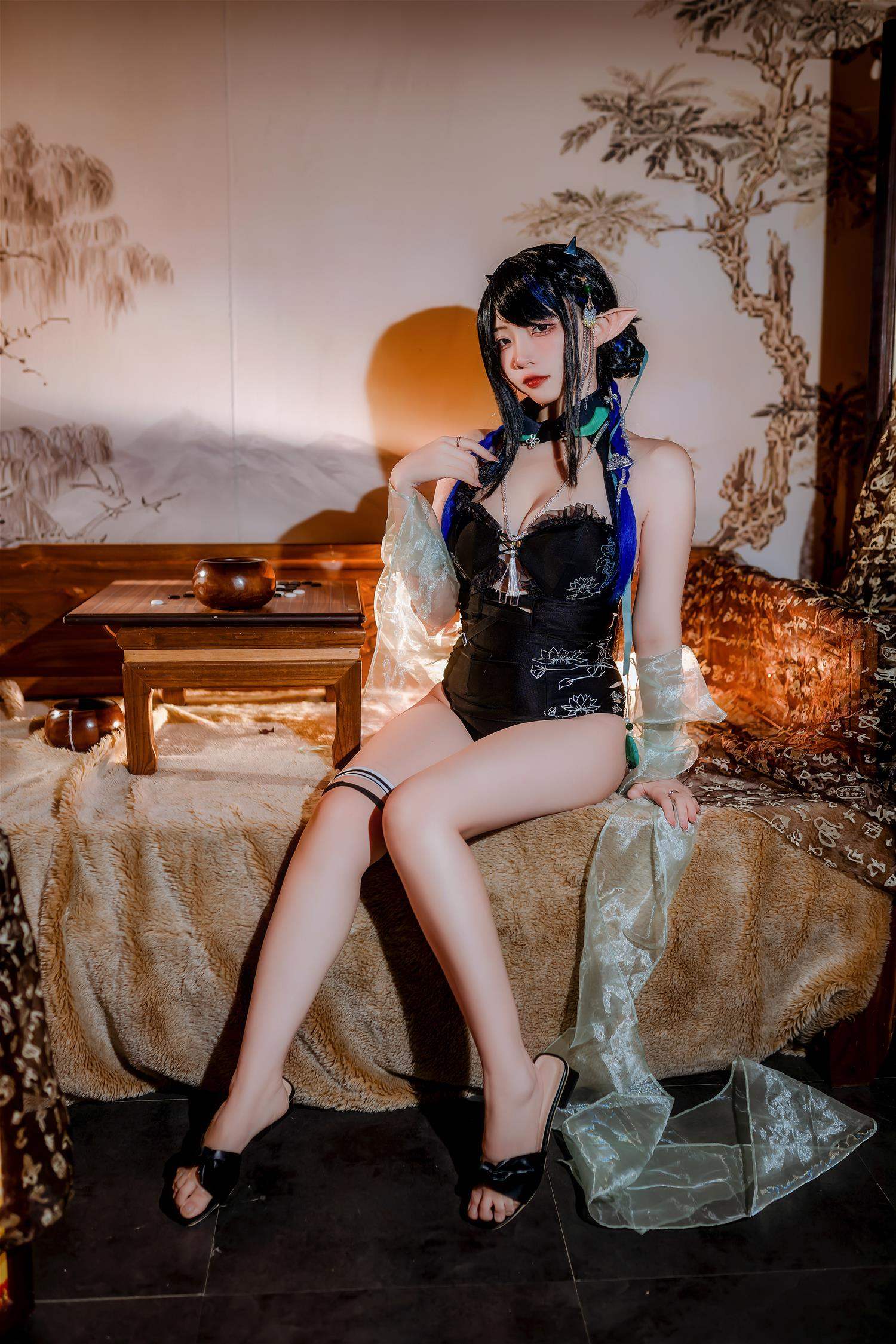 二佐 泰拉夏日纪事 方舟夜半泳装 [32P-386MB]