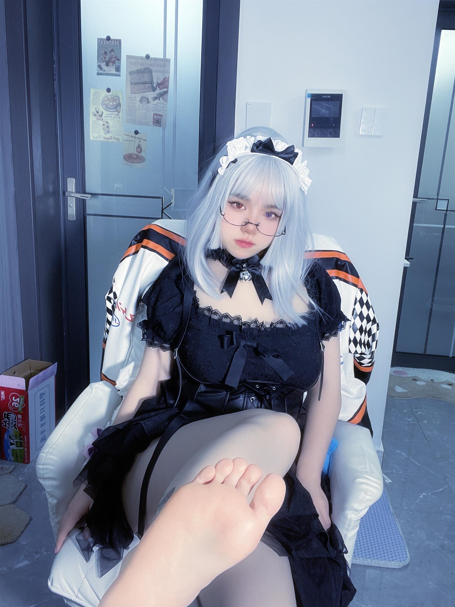 葱油饼er 异瞳魅魔 [14P-21MB]