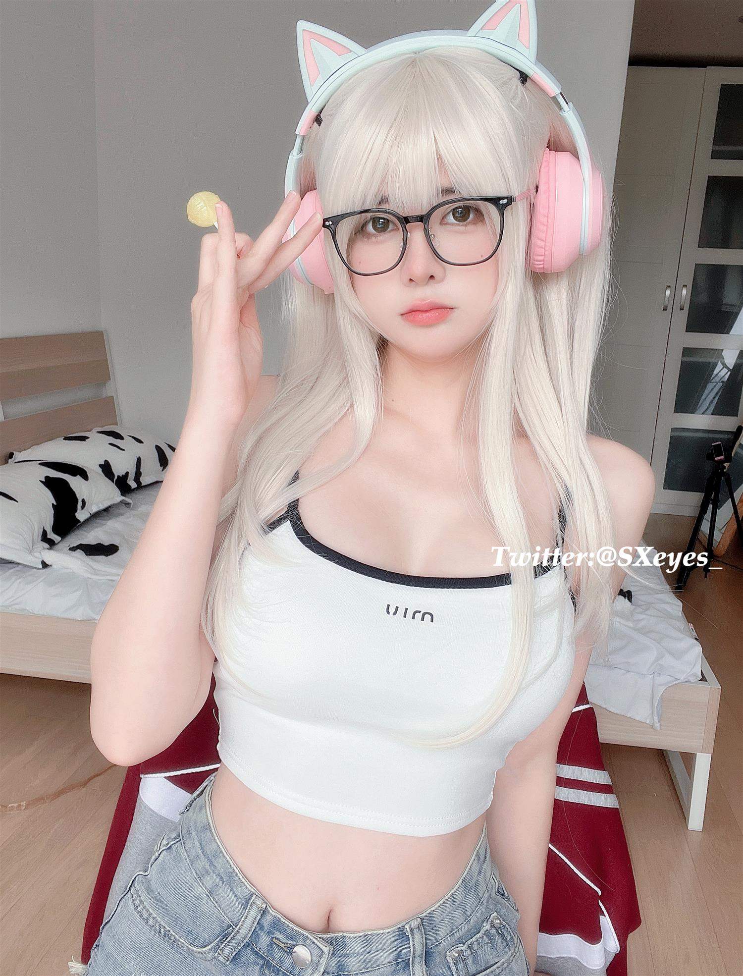 眼酱大魔王w 23年02月fantia会员合集 [44P-140MB]