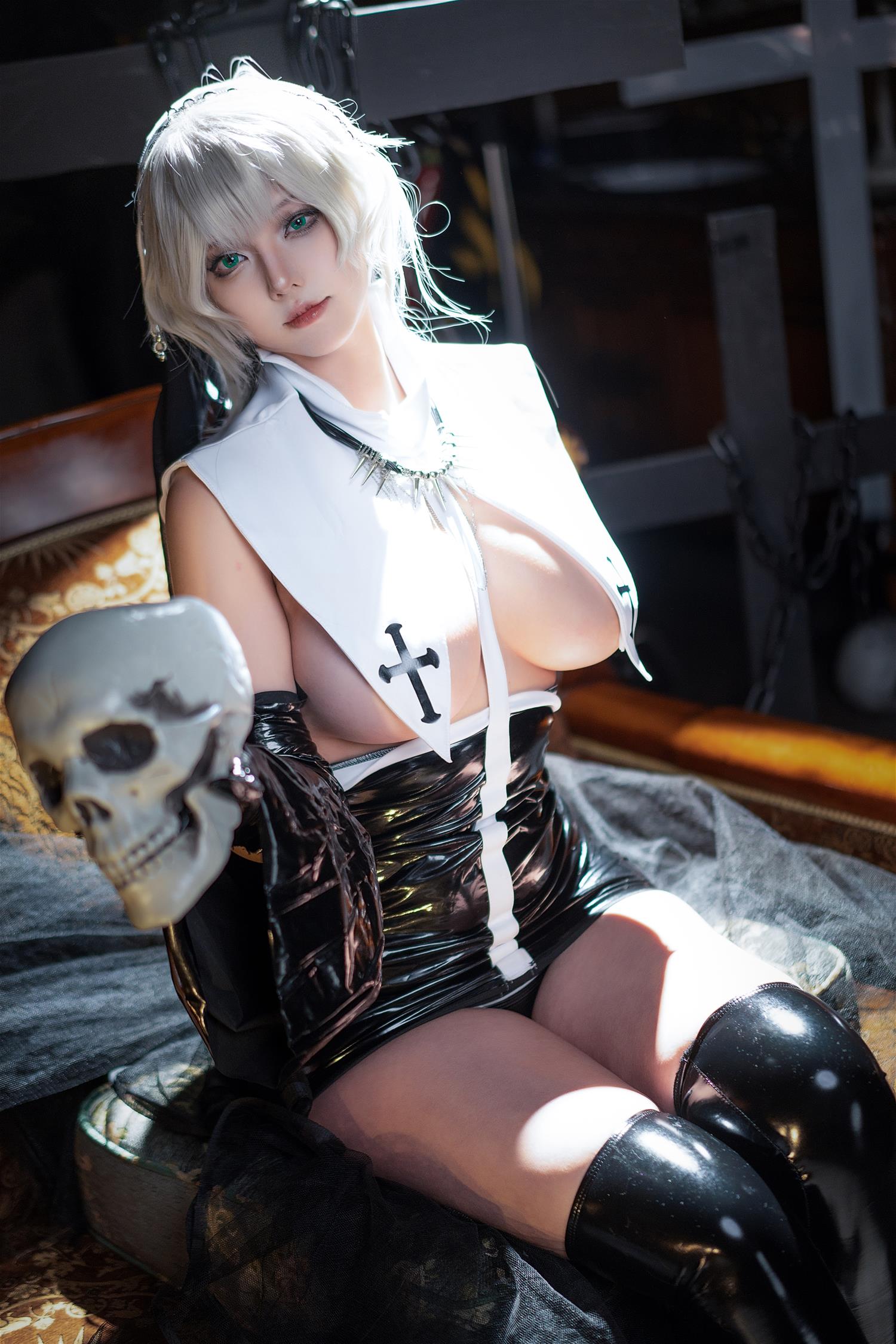 菌烨tako 修女 [3P-78MB]