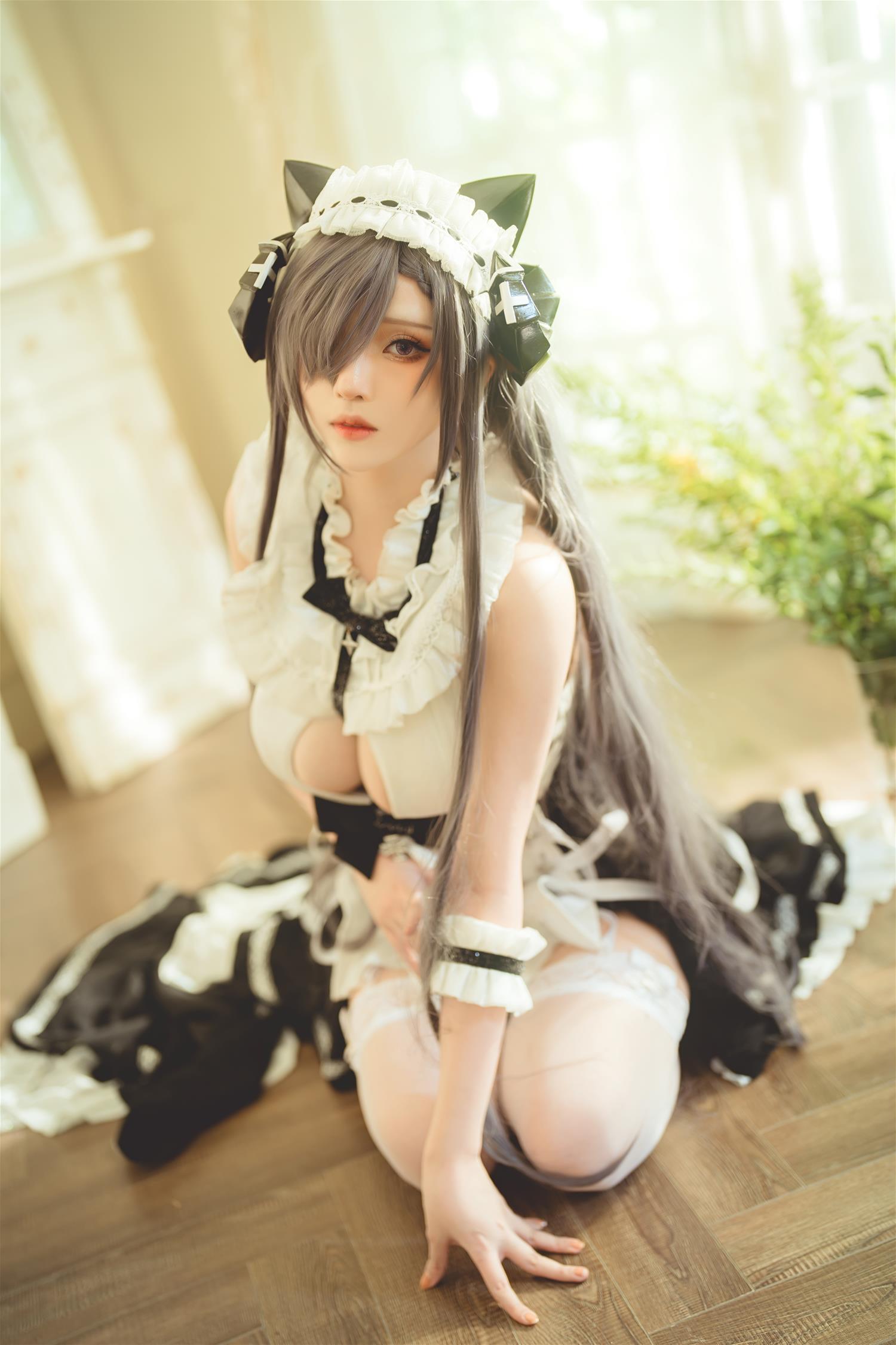 菌烨tako 22年8月奥古斯都女仆 [12P-142MB]